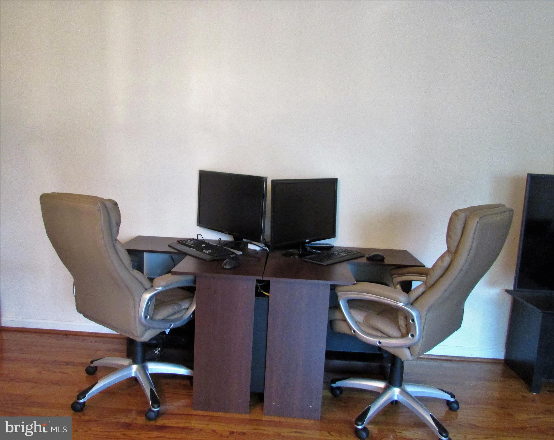 WESTWOOD COMMONS - Residential Lease