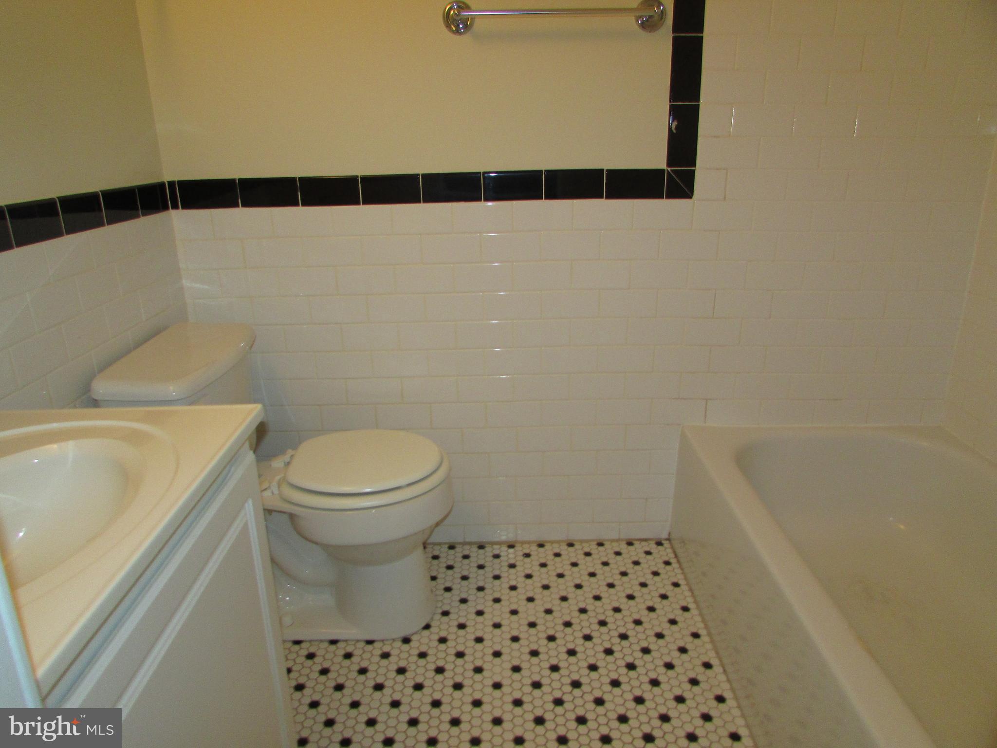 WESTWOOD COMMONS - Residential Lease