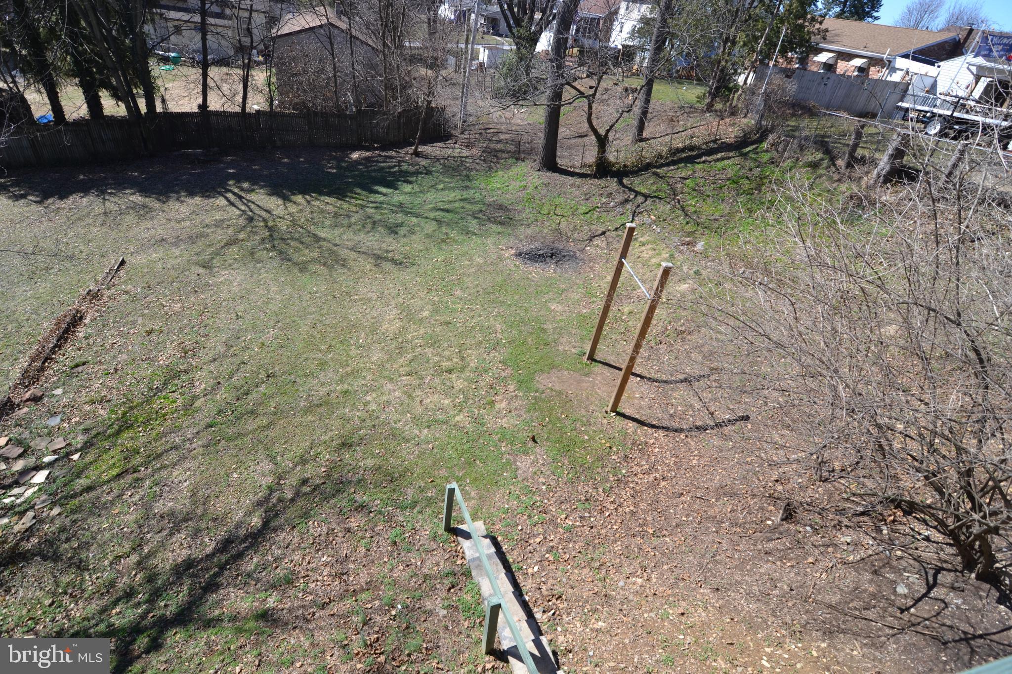 1410 W LOCUST STREET