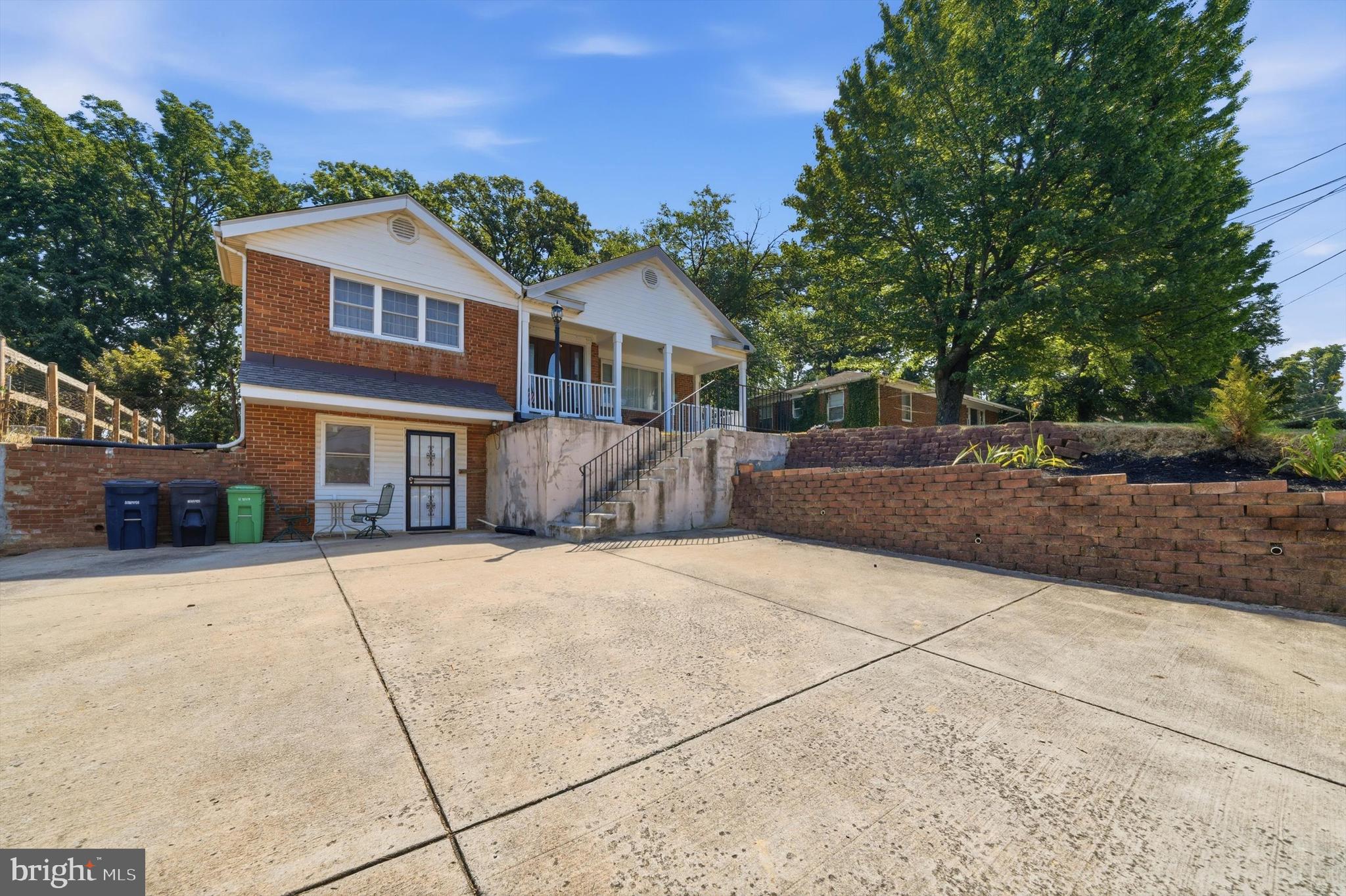 6600 LIVINGSTON ROAD