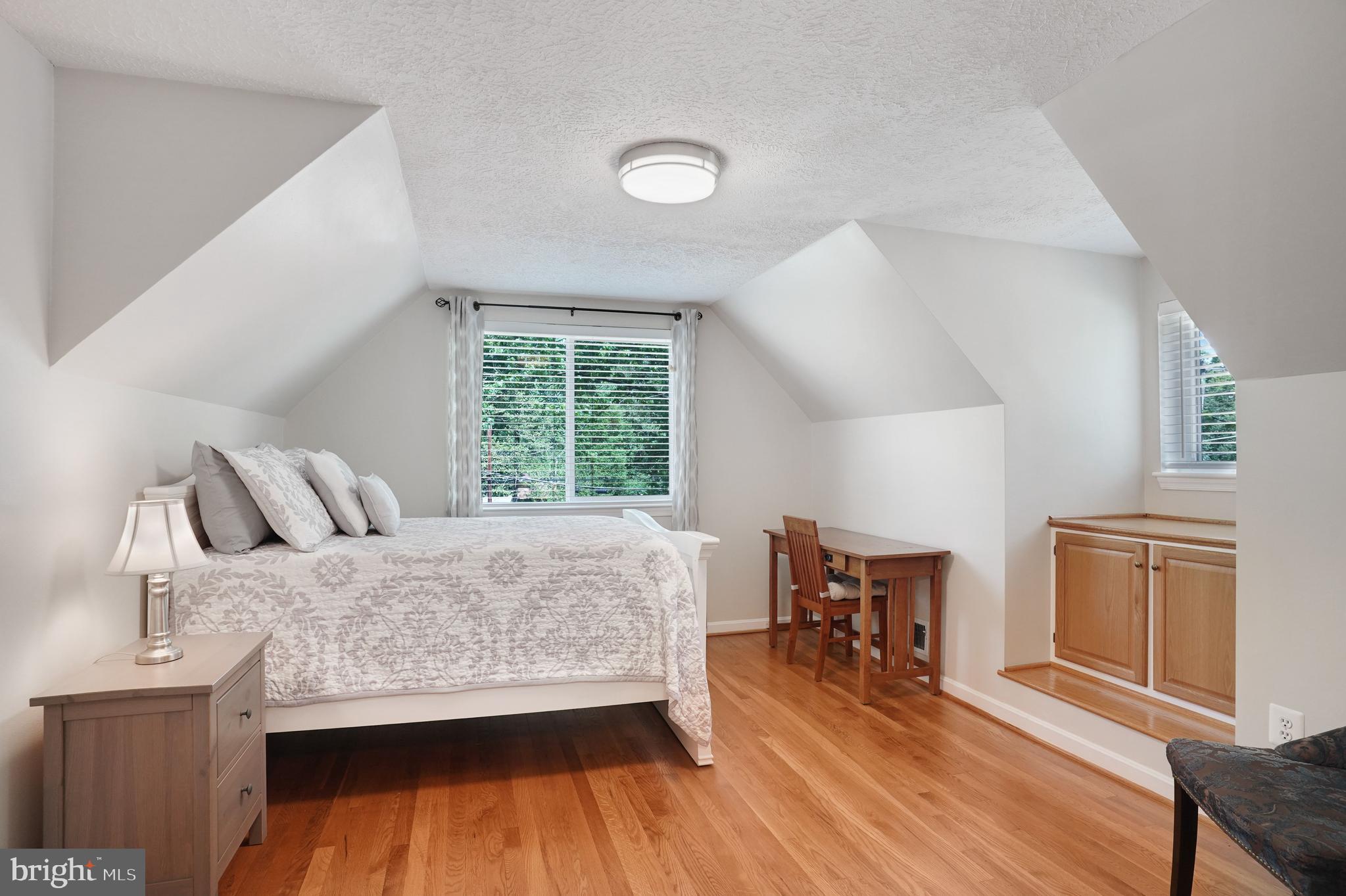 KINGS PARK - Residential