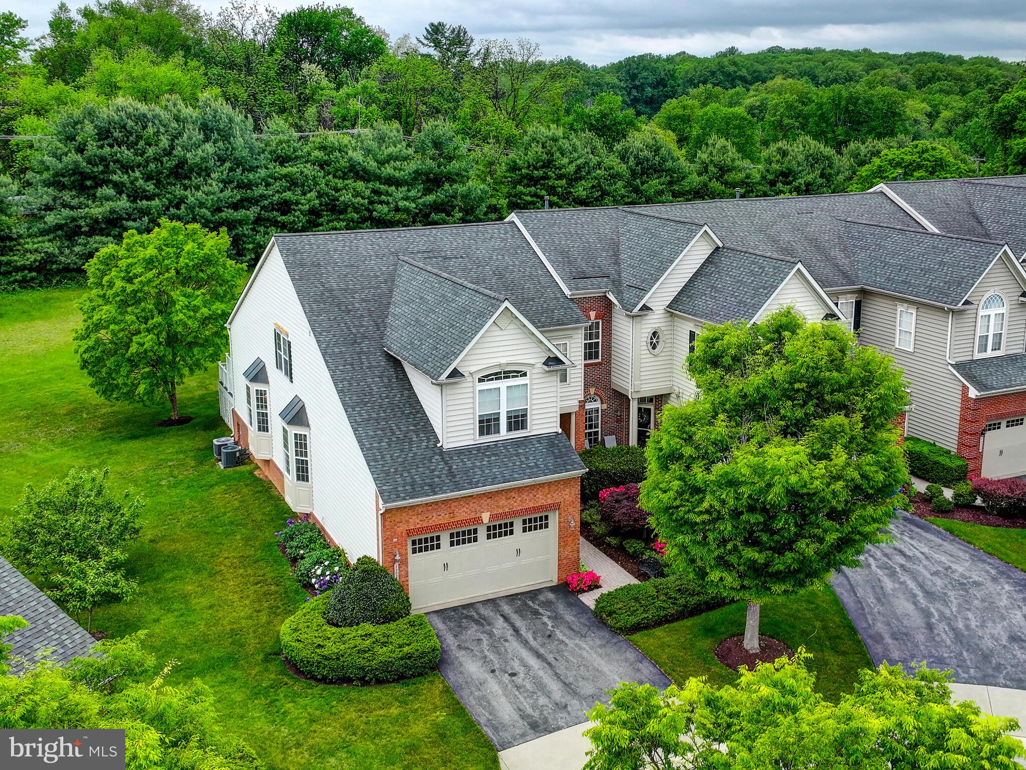 ELLICOTT MEADOWS - Residential