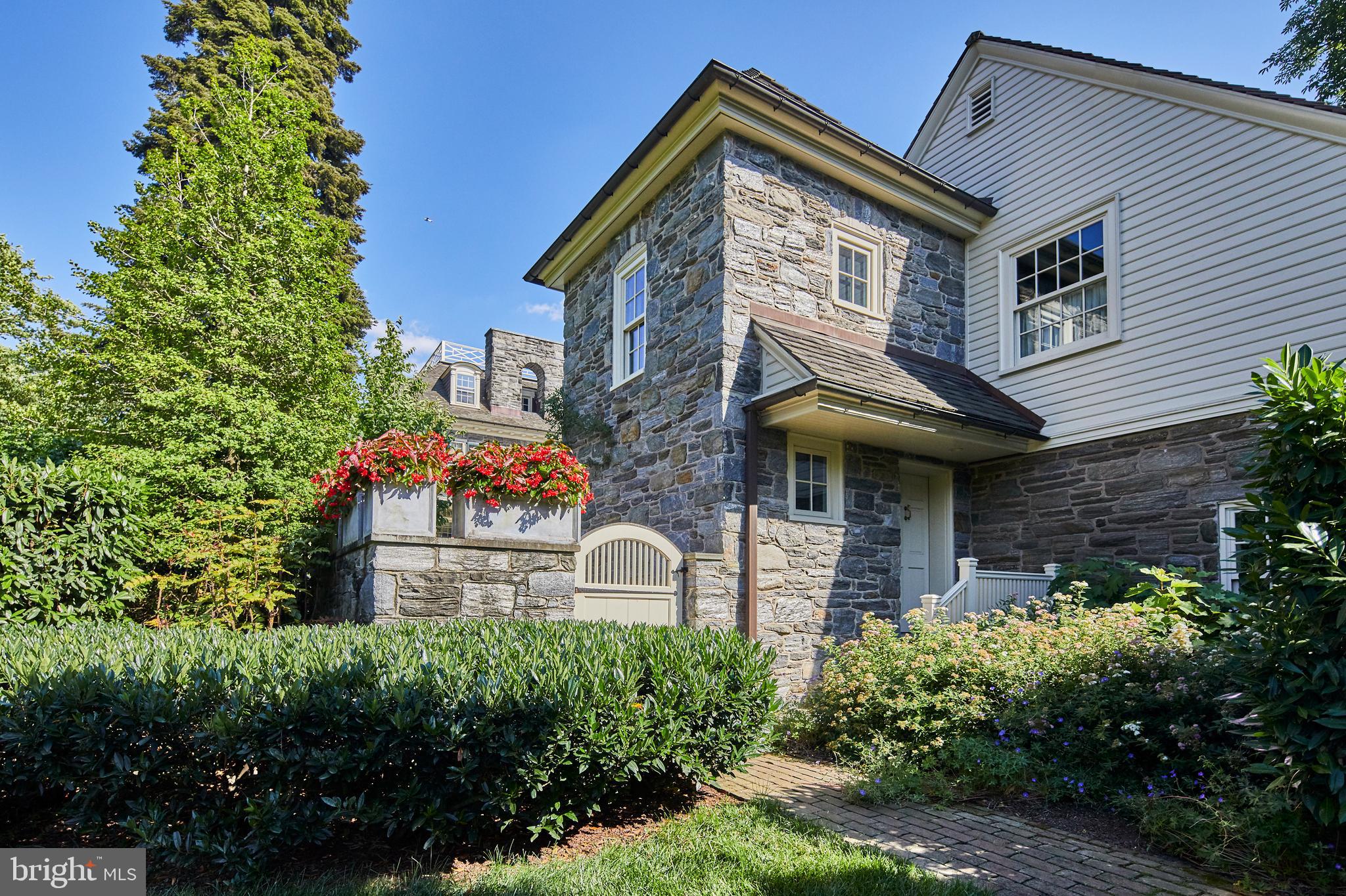 ROCKFORD PARK - Residential