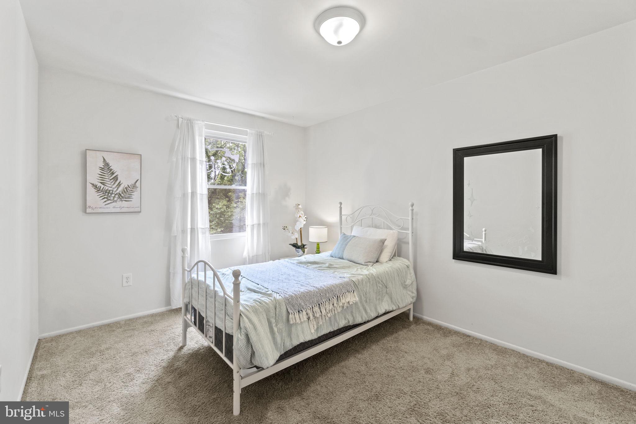 WHISPERING WOODS - Residential