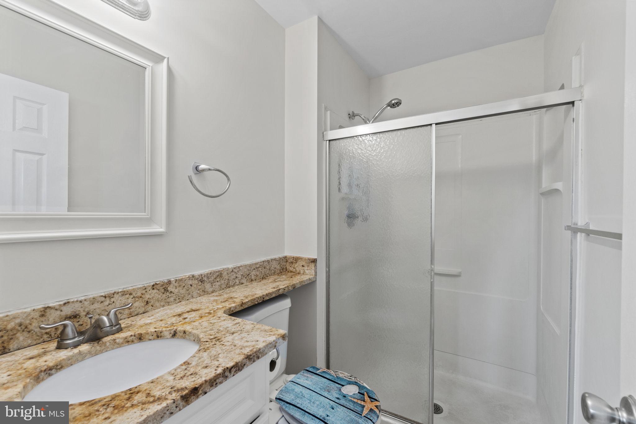 WHISPERING WOODS - Residential