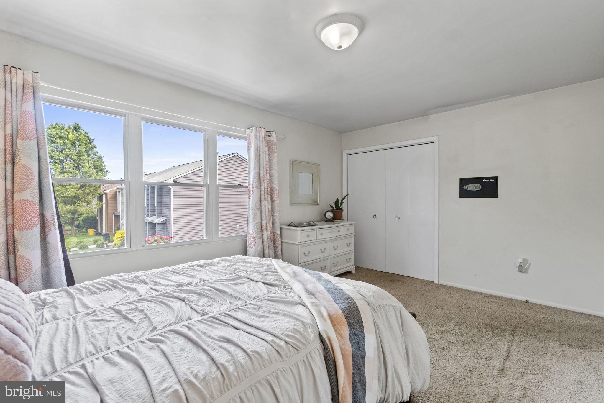 WHISPERING WOODS - Residential