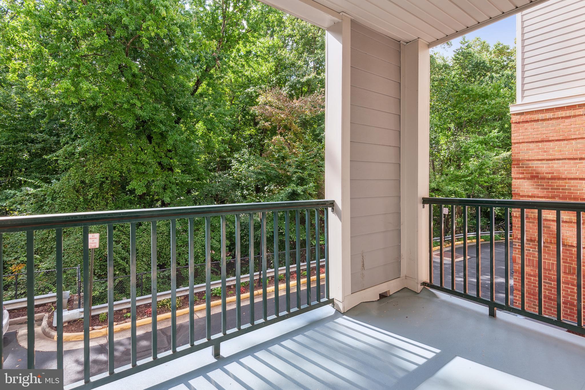 SAINTSBURY PLAZA - Residential