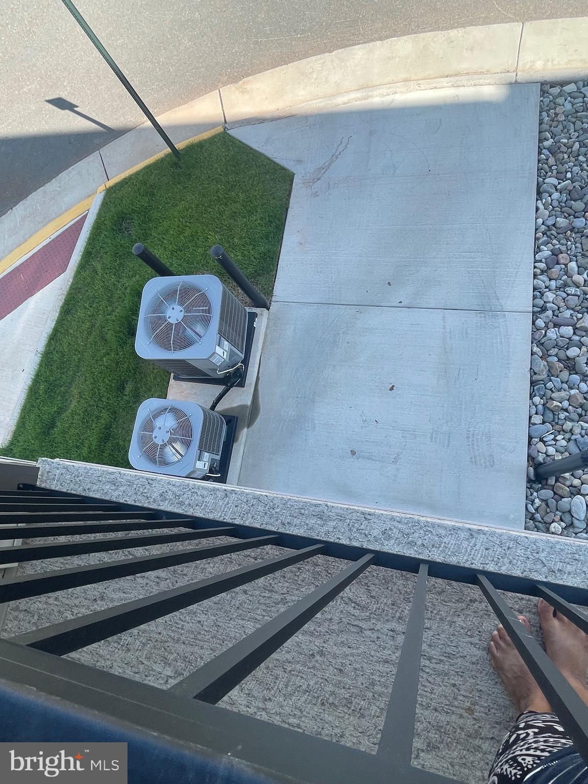 MOOREFIELD STATION - Residential Lease