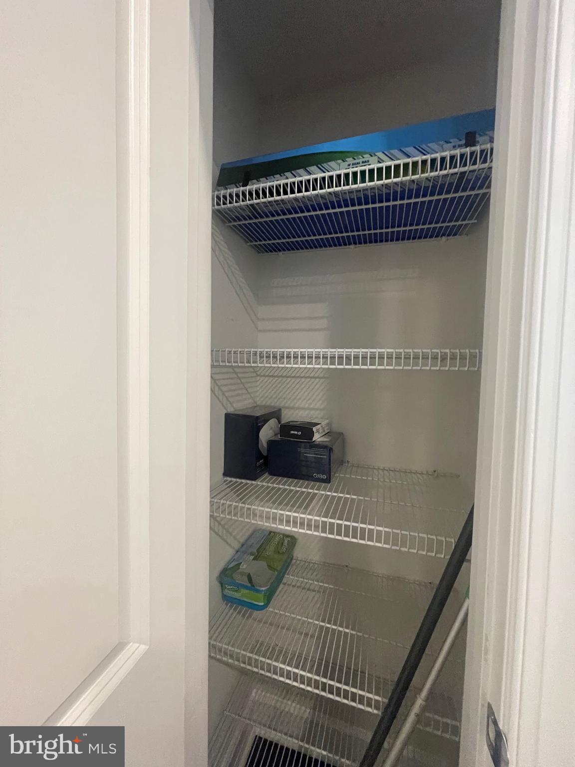 MOOREFIELD STATION - Residential Lease