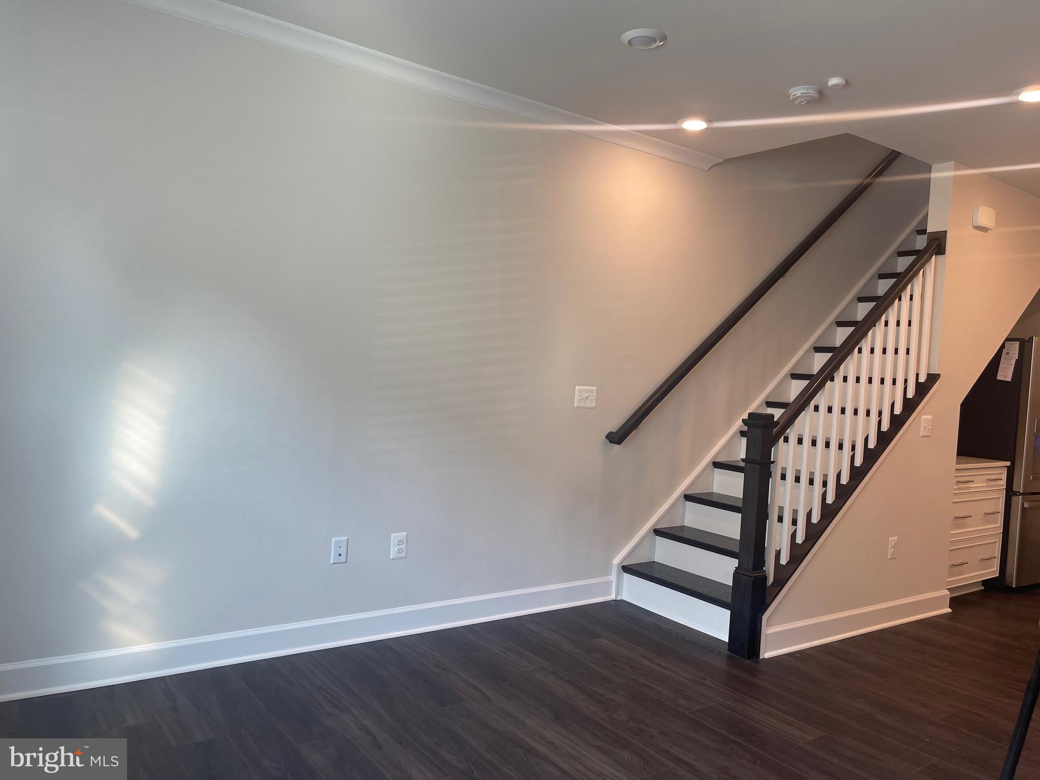 MOOREFIELD STATION - Residential Lease