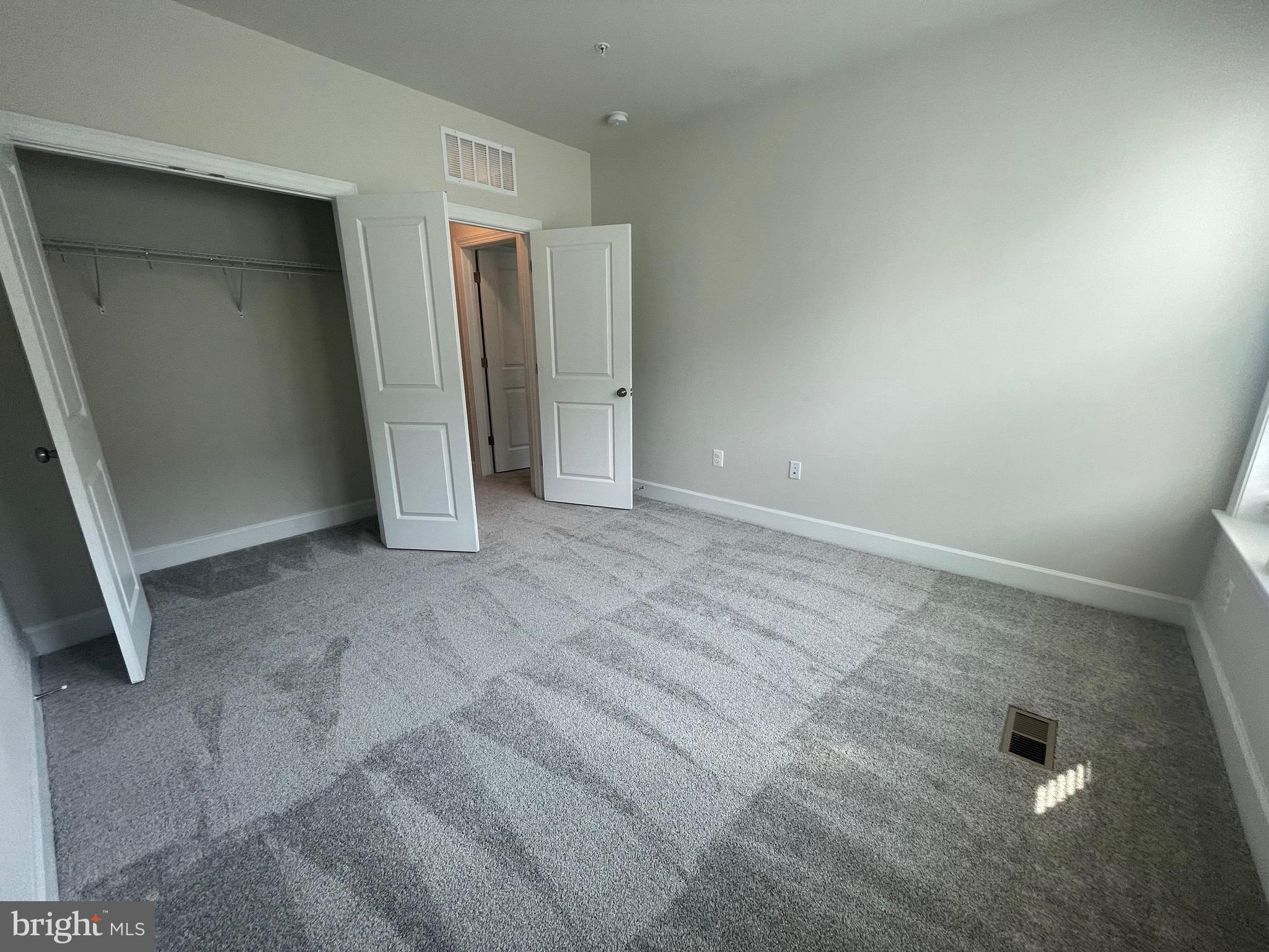 MOOREFIELD STATION - Residential Lease