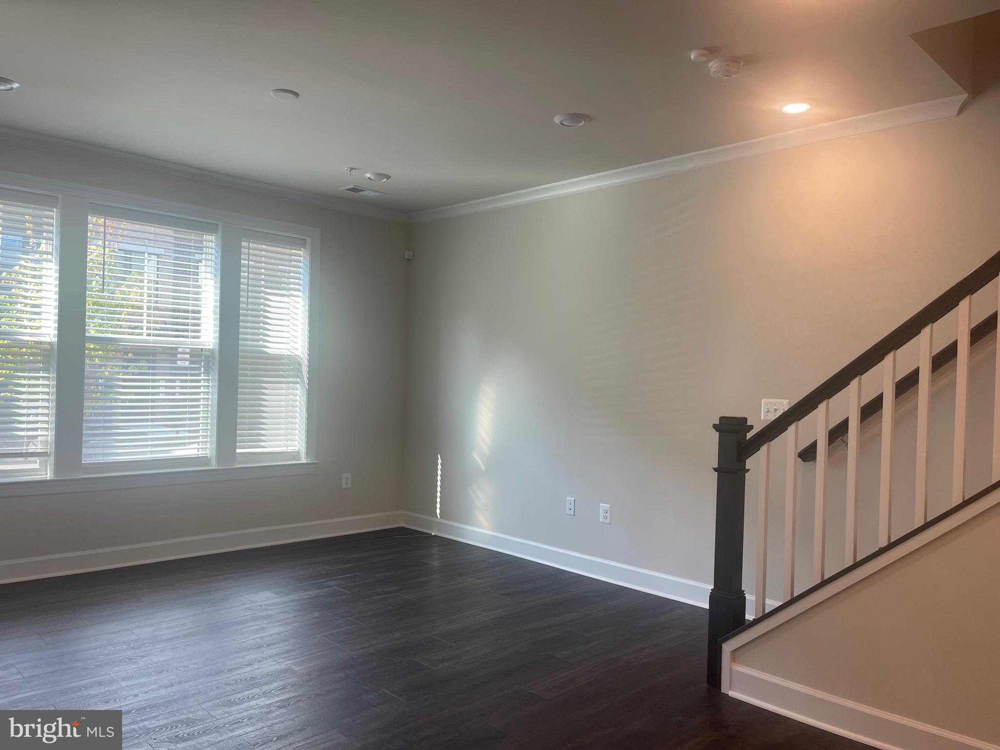 MOOREFIELD STATION - Residential Lease