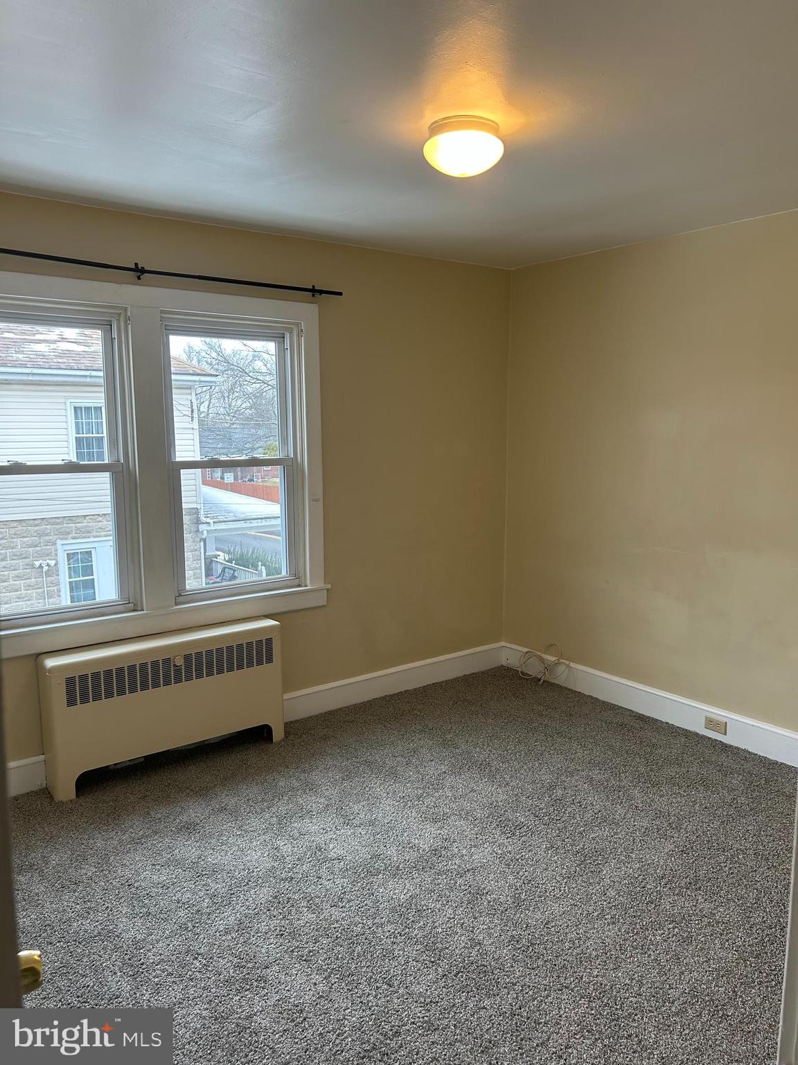 LANSDALE - Residential