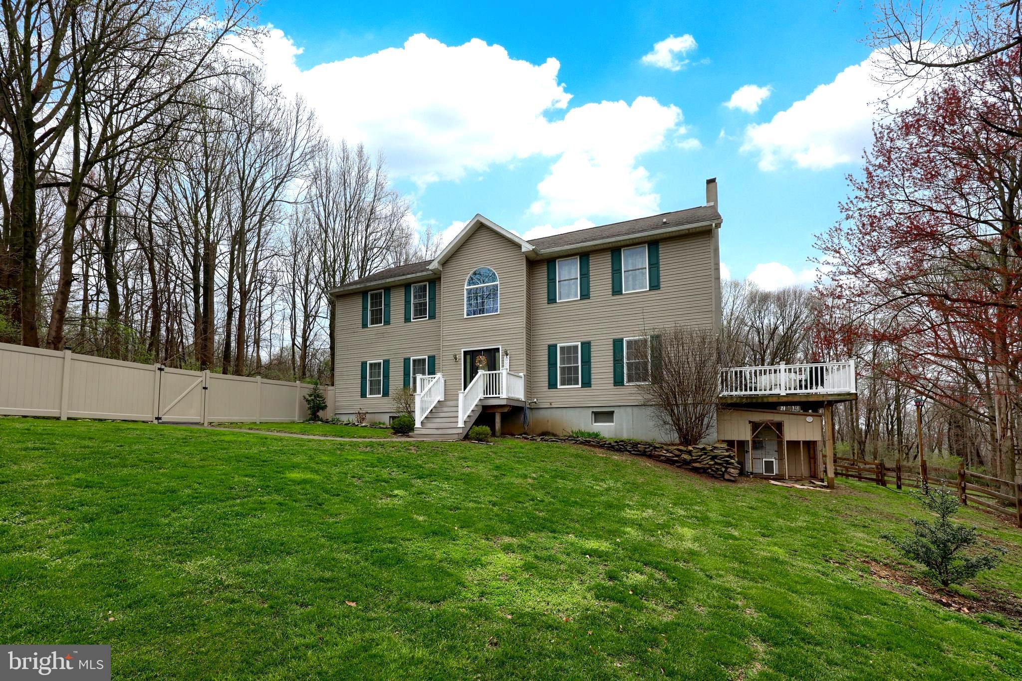 114 MOORE LANE