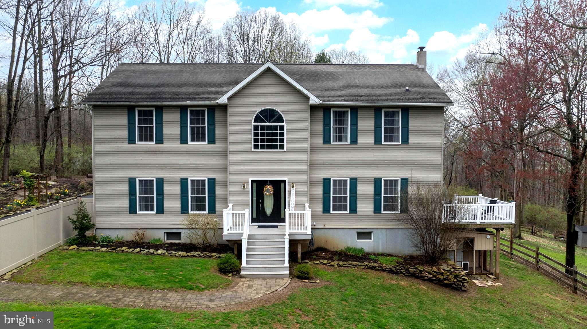 114 MOORE LANE