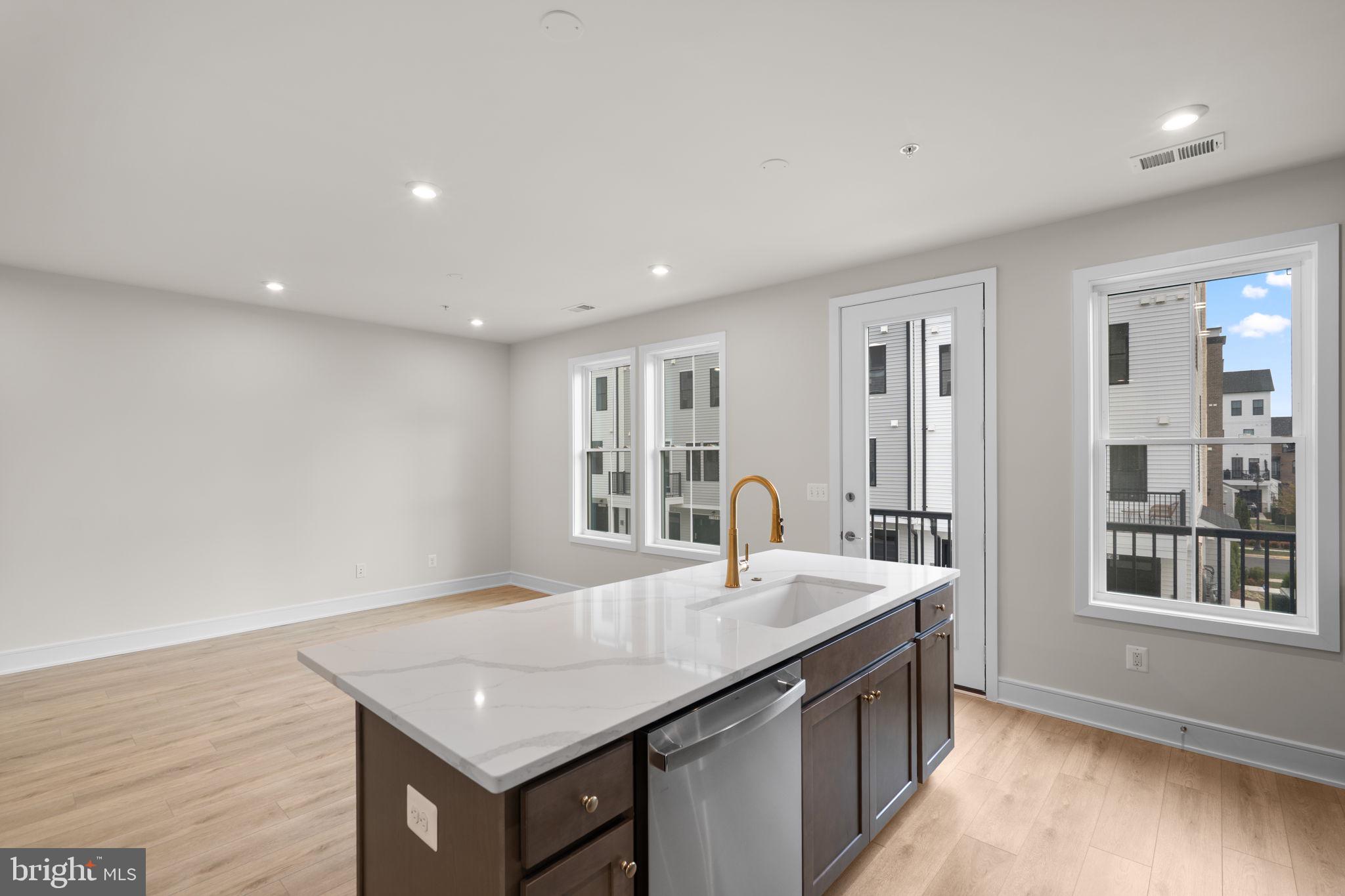 DEMOTT & SILVER - Residential