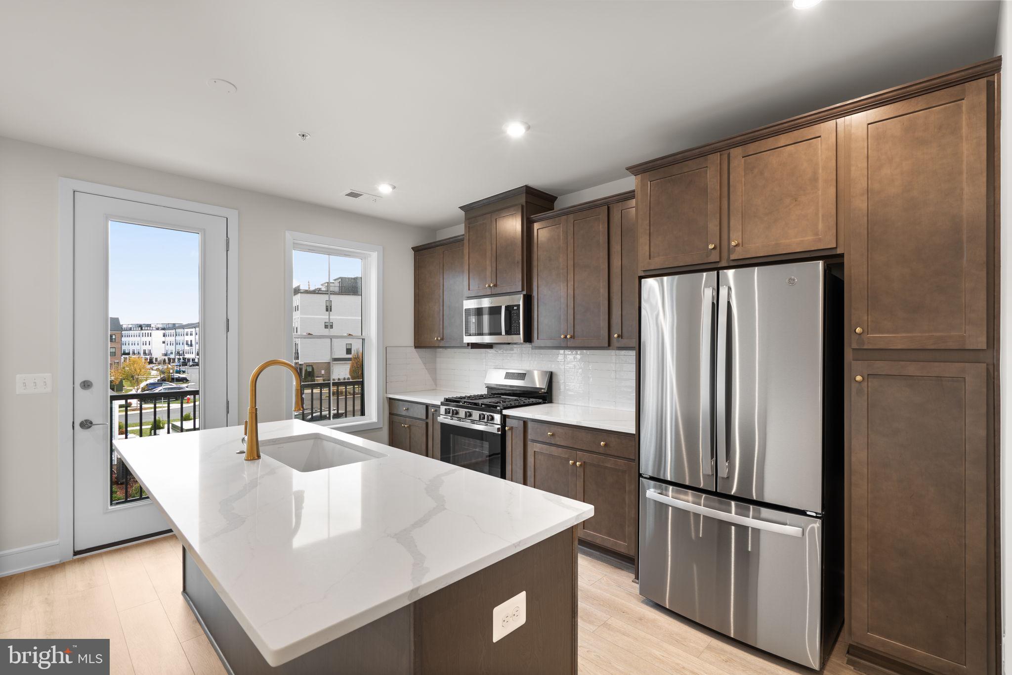 DEMOTT & SILVER - Residential