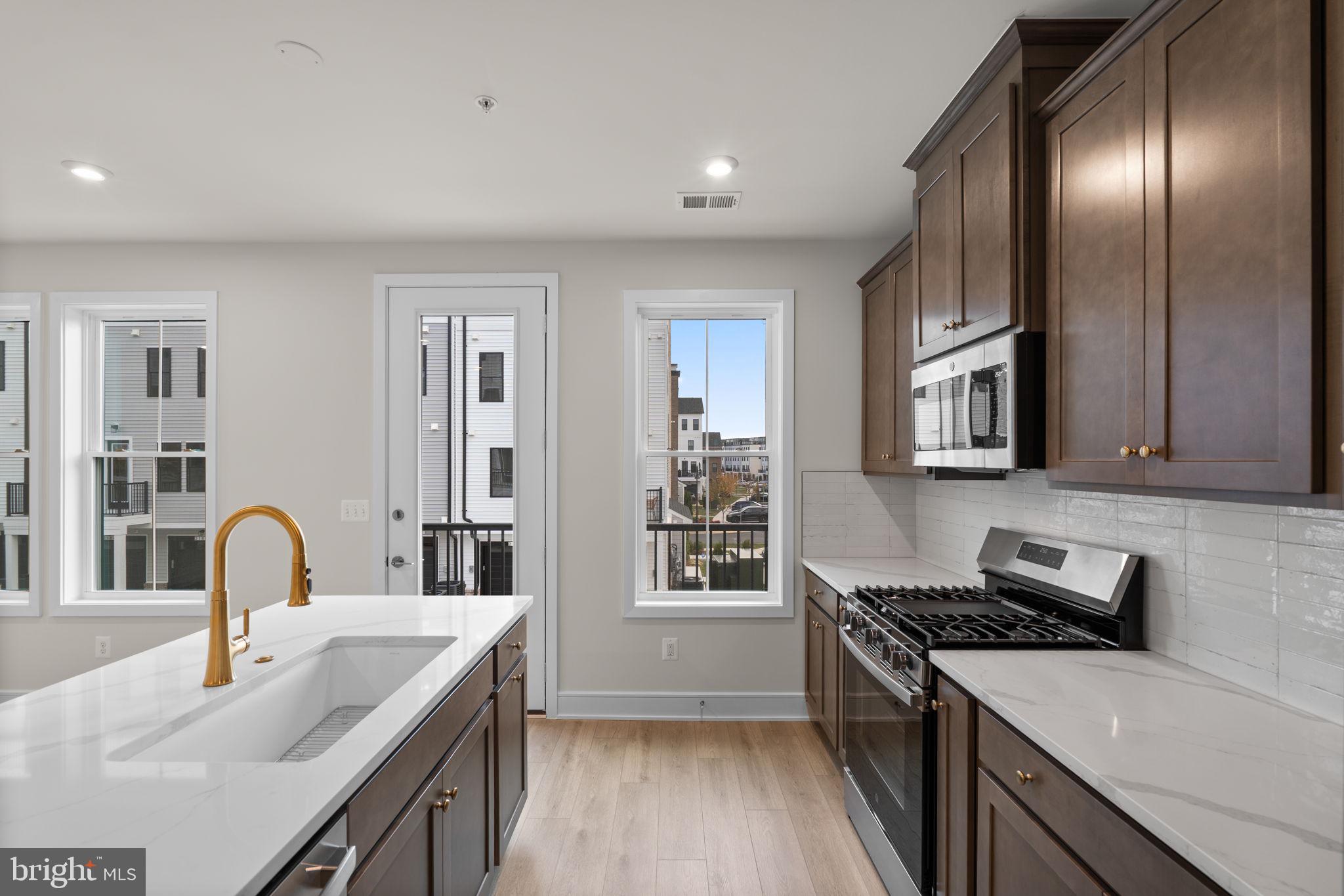 DEMOTT & SILVER - Residential