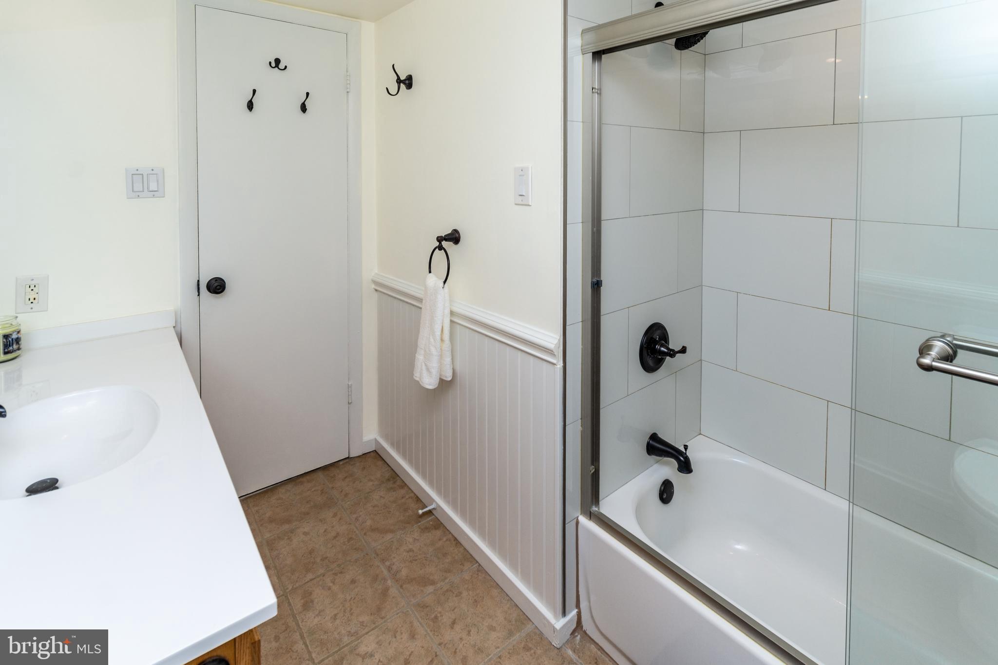 VILLAGE II - Residential