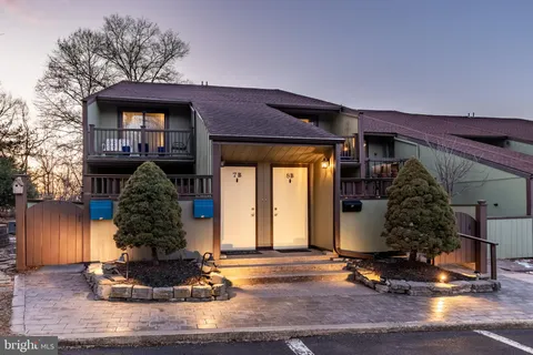 8 Darien Unit B, New Hope, PA MLS: PABU2088382