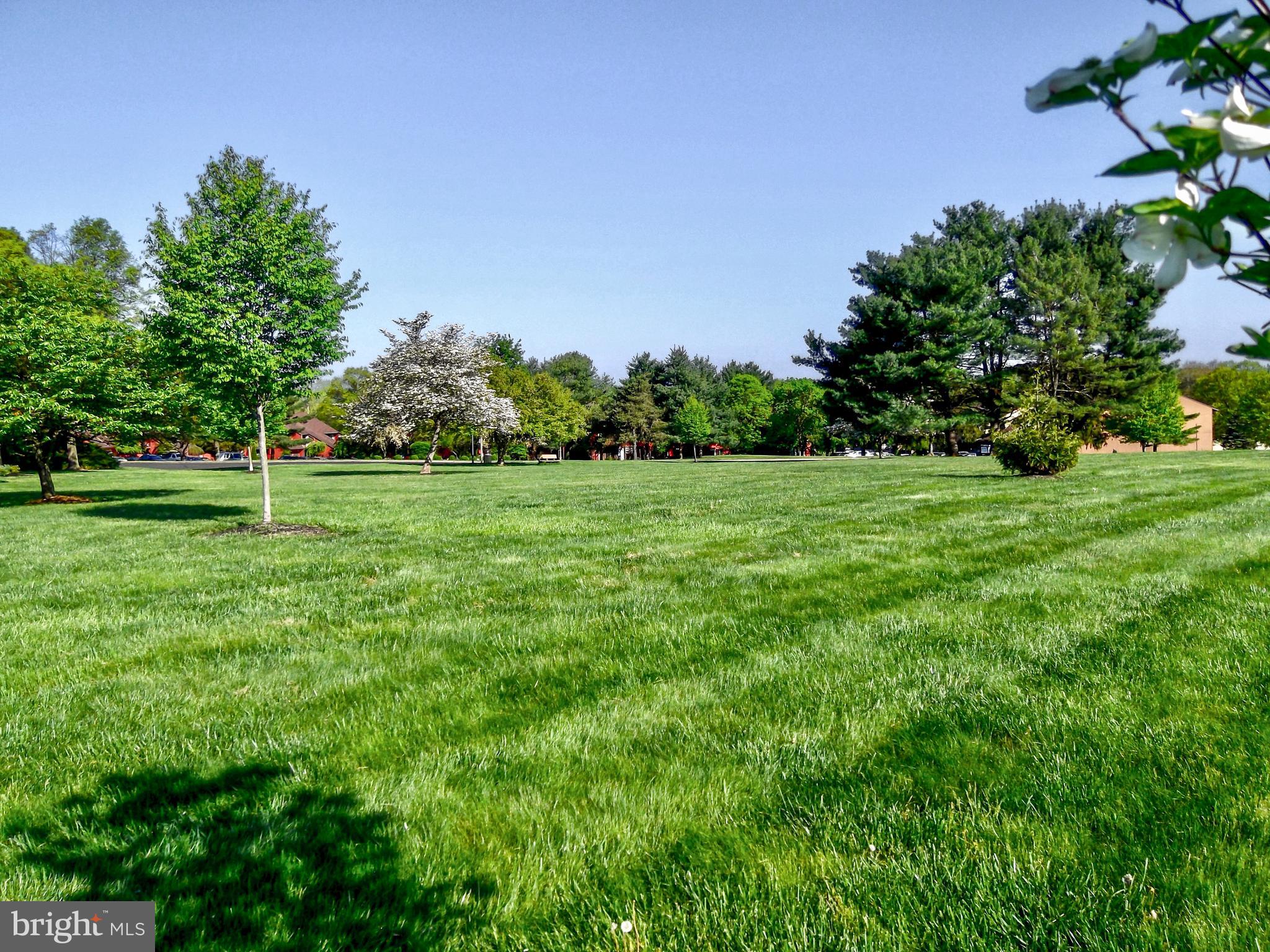 VILLAGE II - Residential