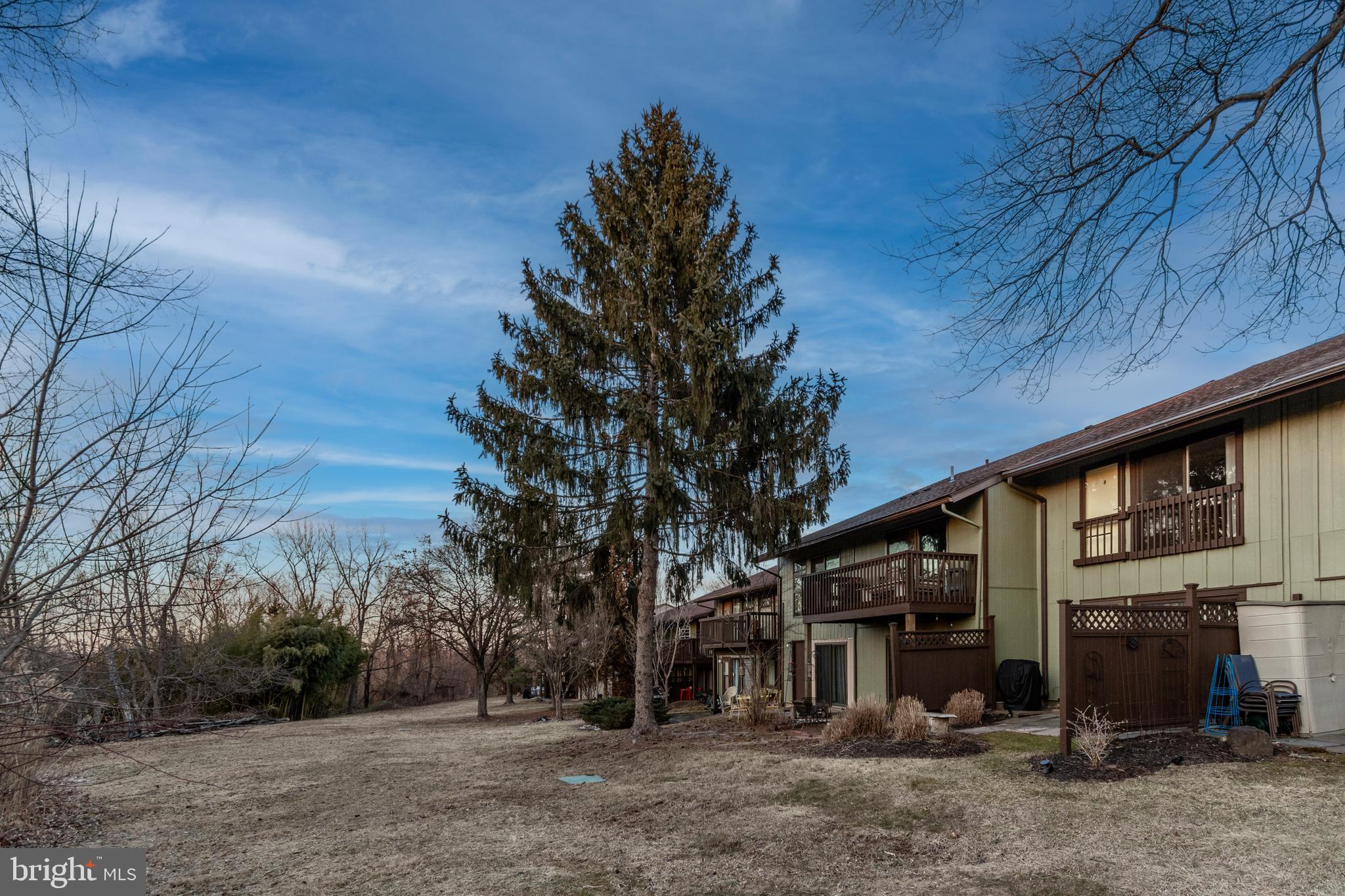 VILLAGE II - Residential