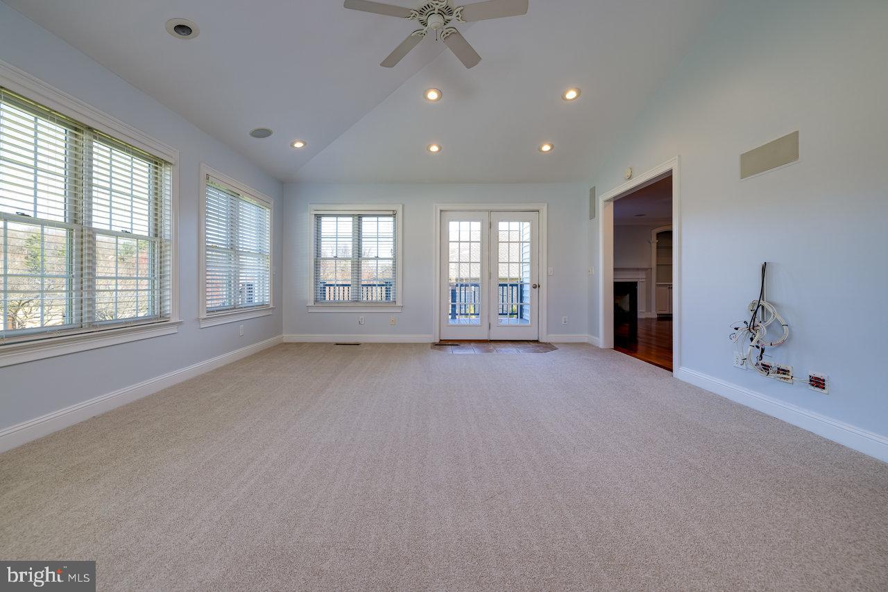 BARRINGTON - Residential