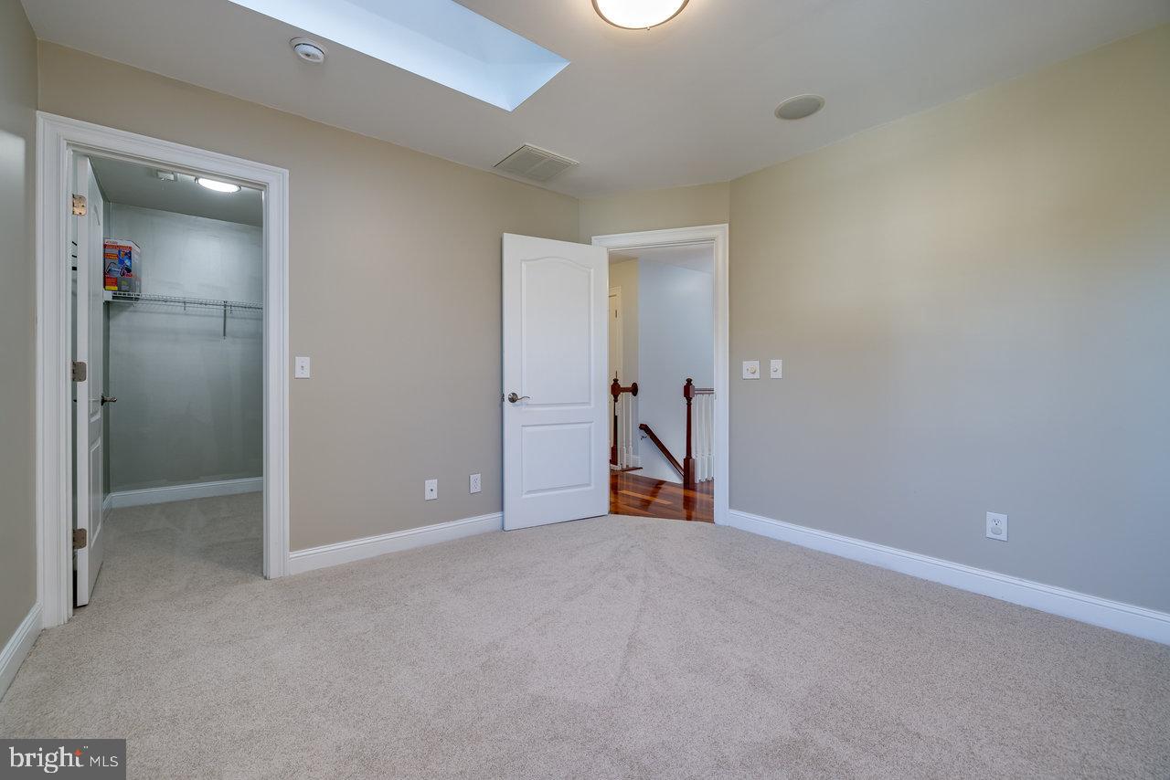 BARRINGTON - Residential