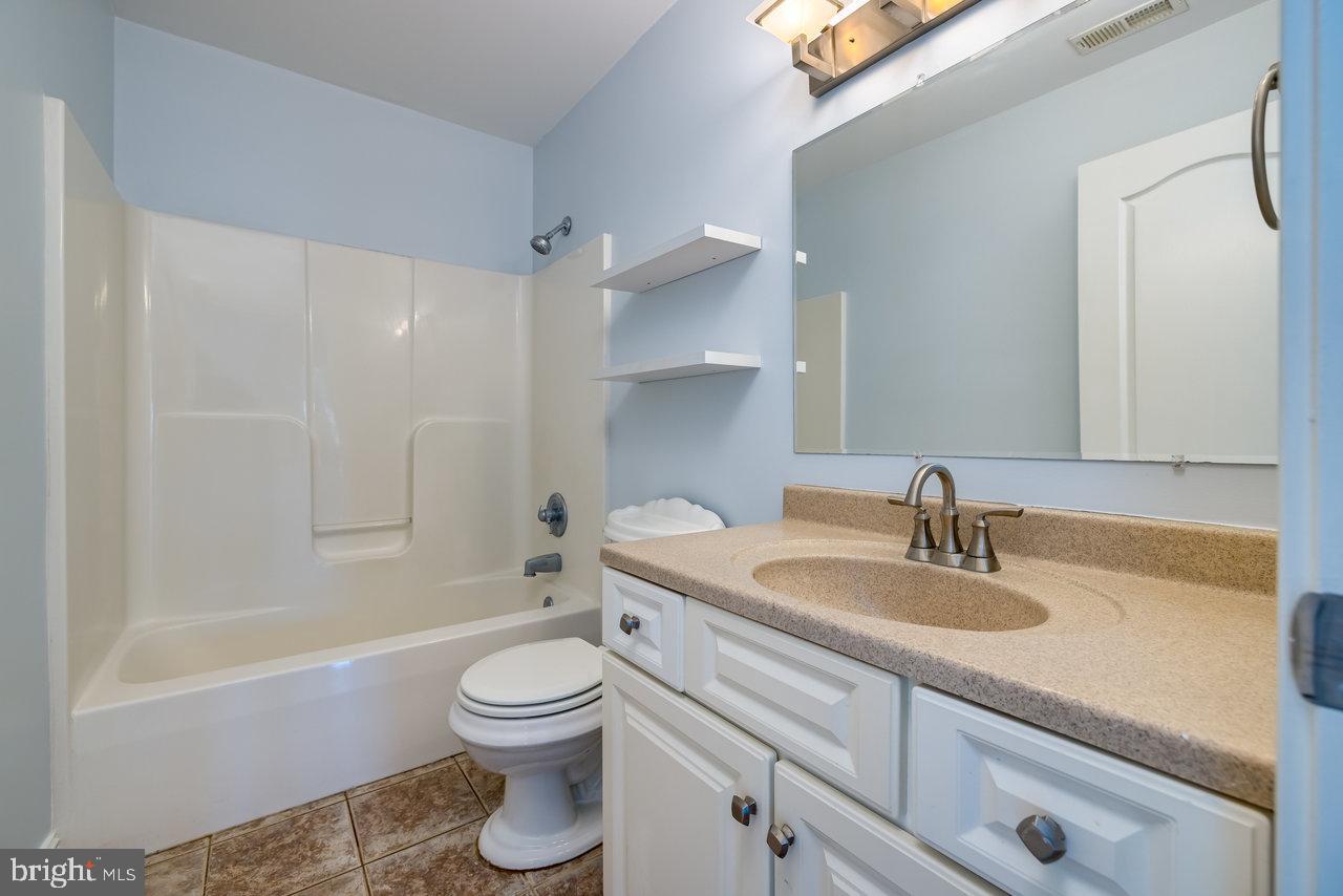 BARRINGTON - Residential