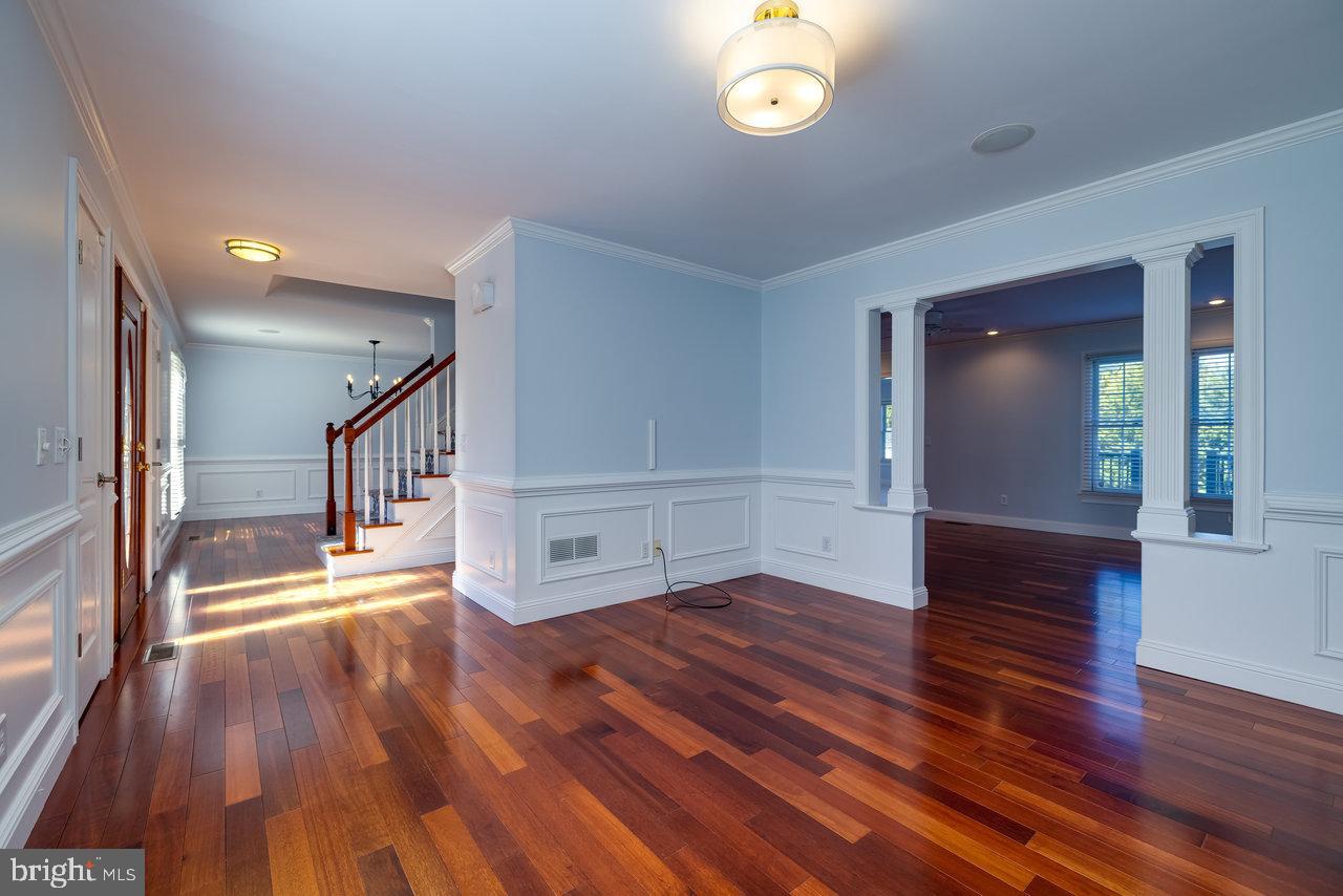 BARRINGTON - Residential