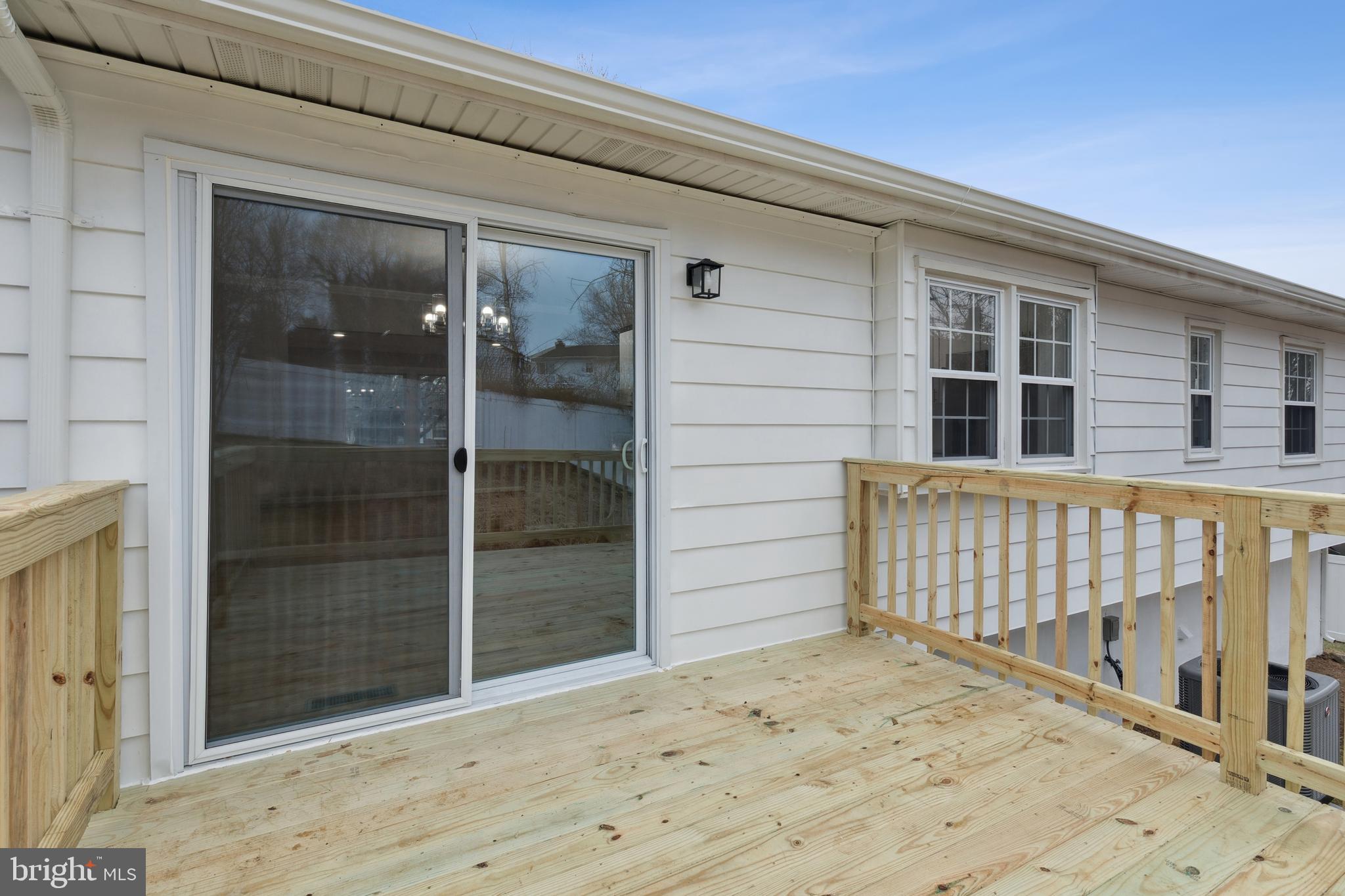 FORT WASHINGTON - Residential