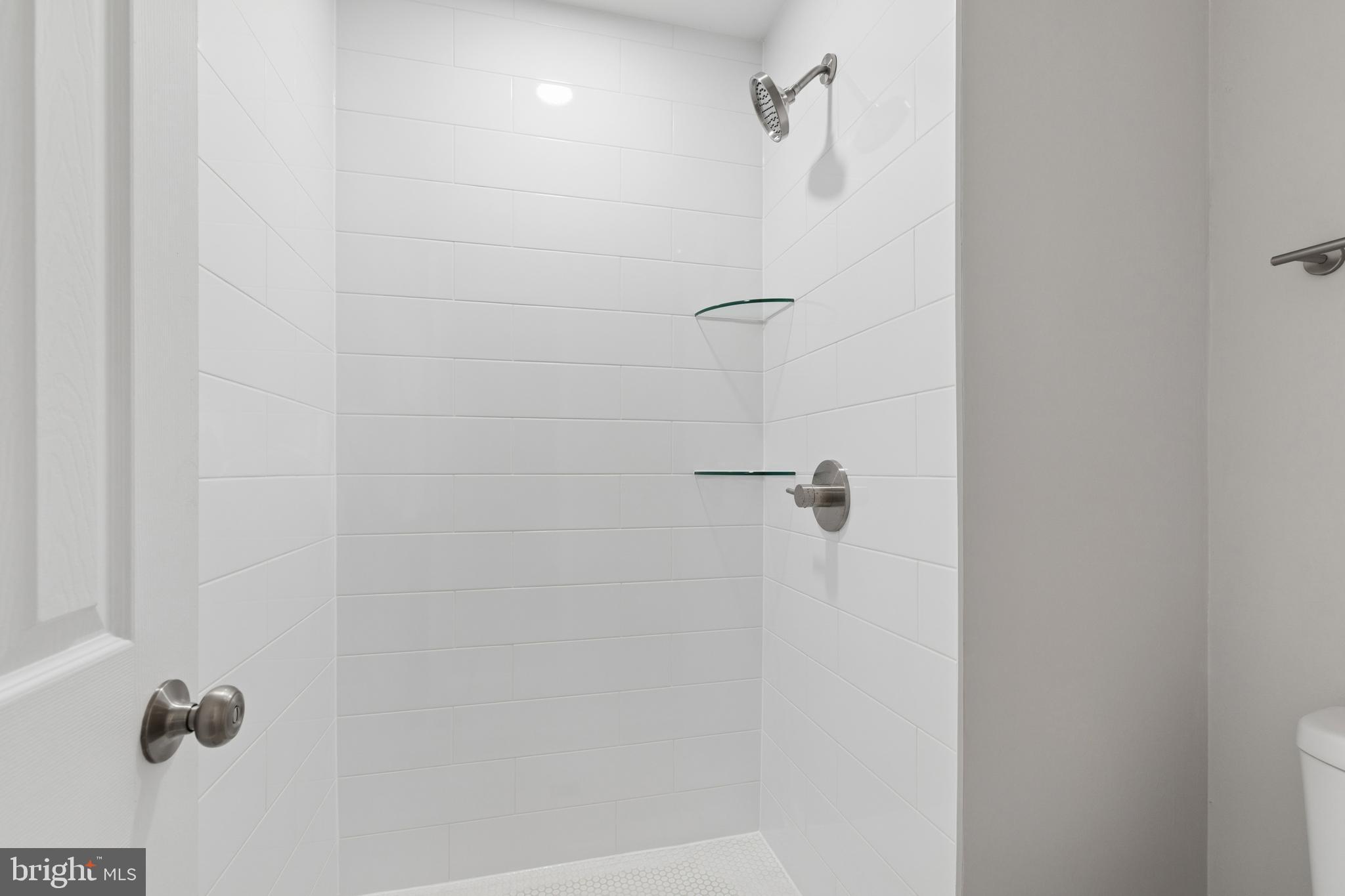 FORT WASHINGTON - Residential