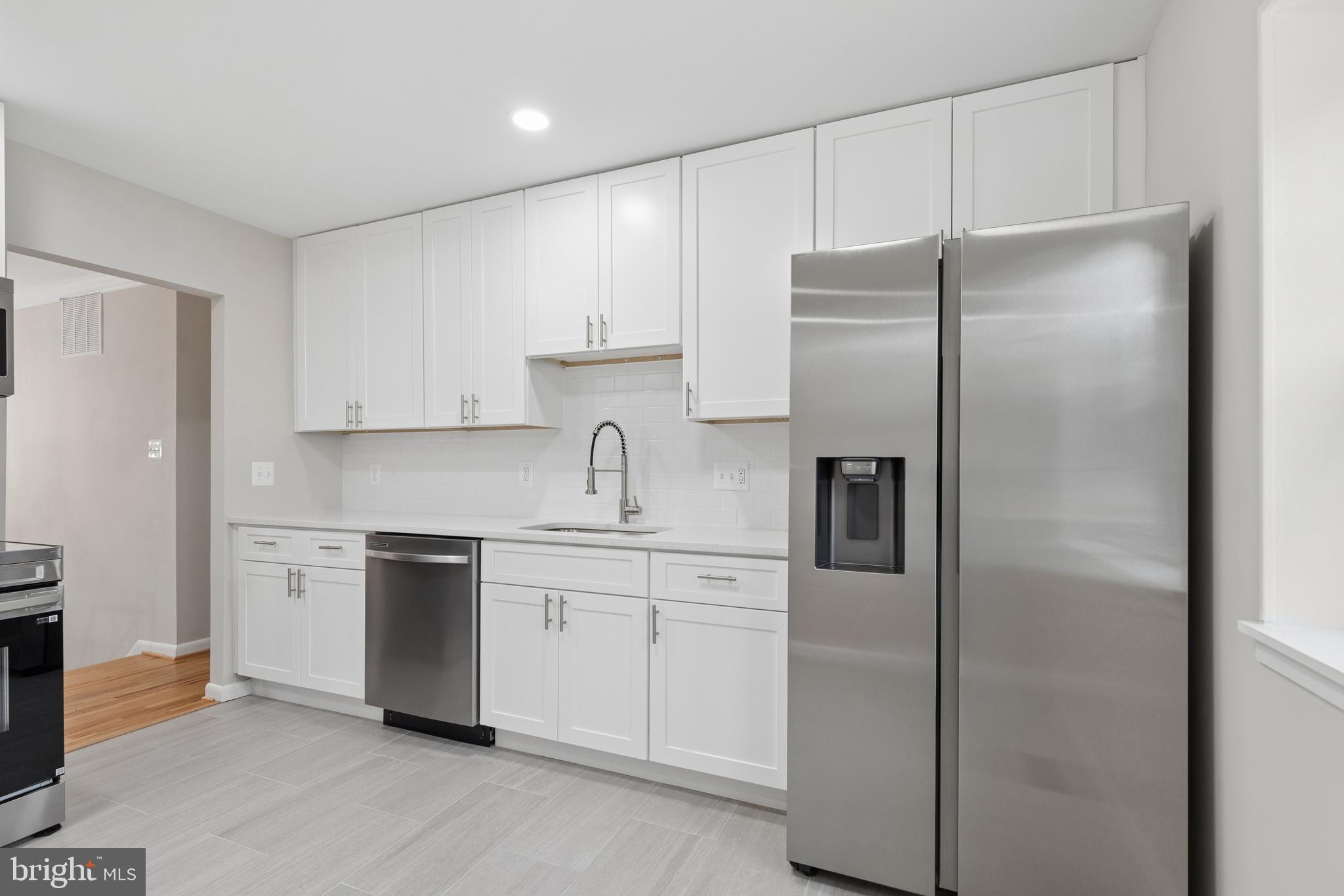 FORT WASHINGTON - Residential