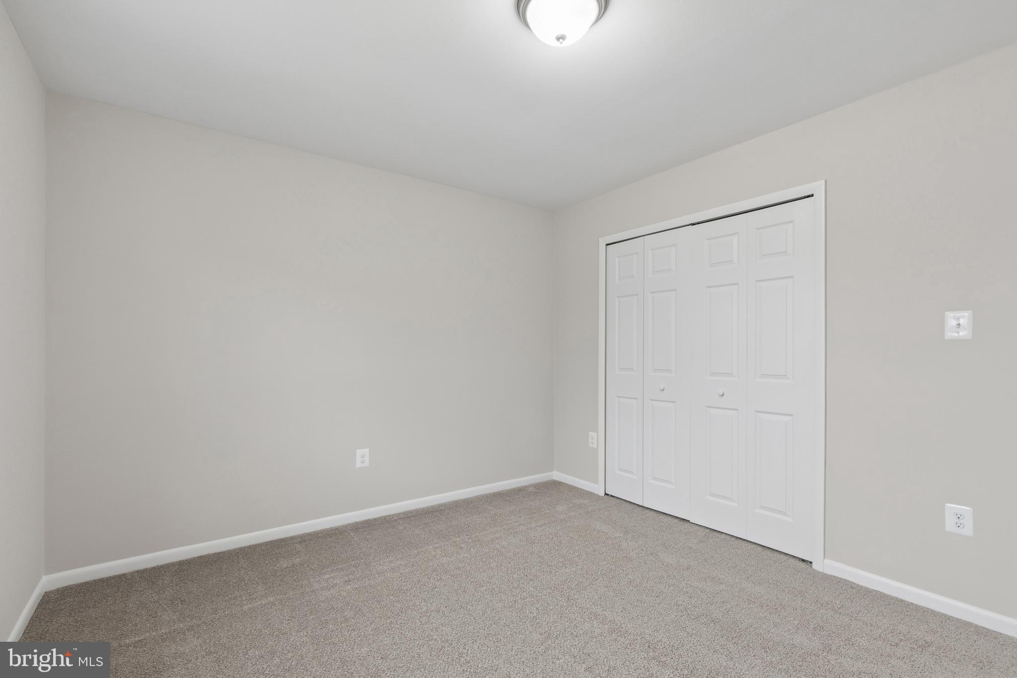 FORT WASHINGTON - Residential