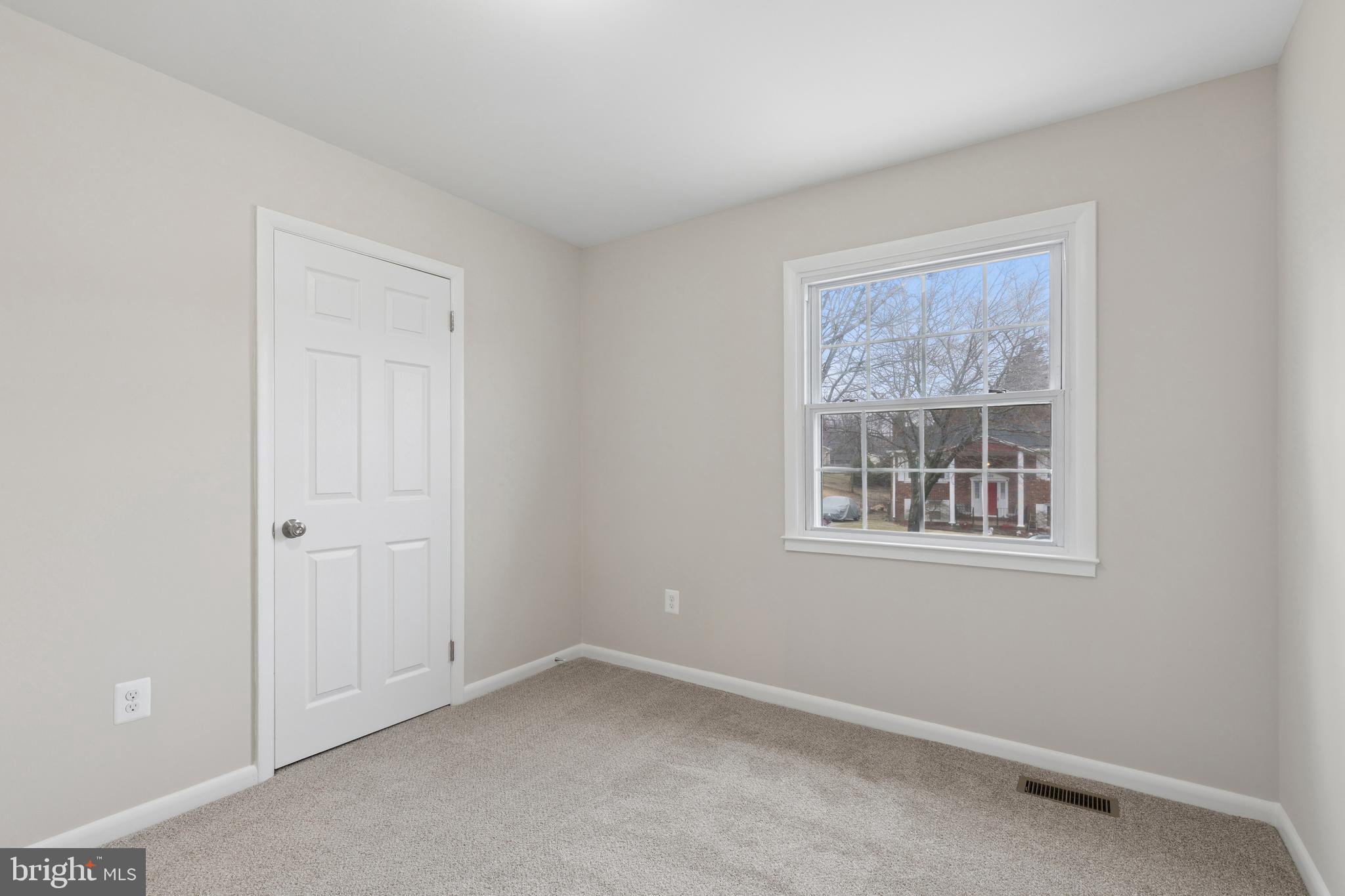 FORT WASHINGTON - Residential