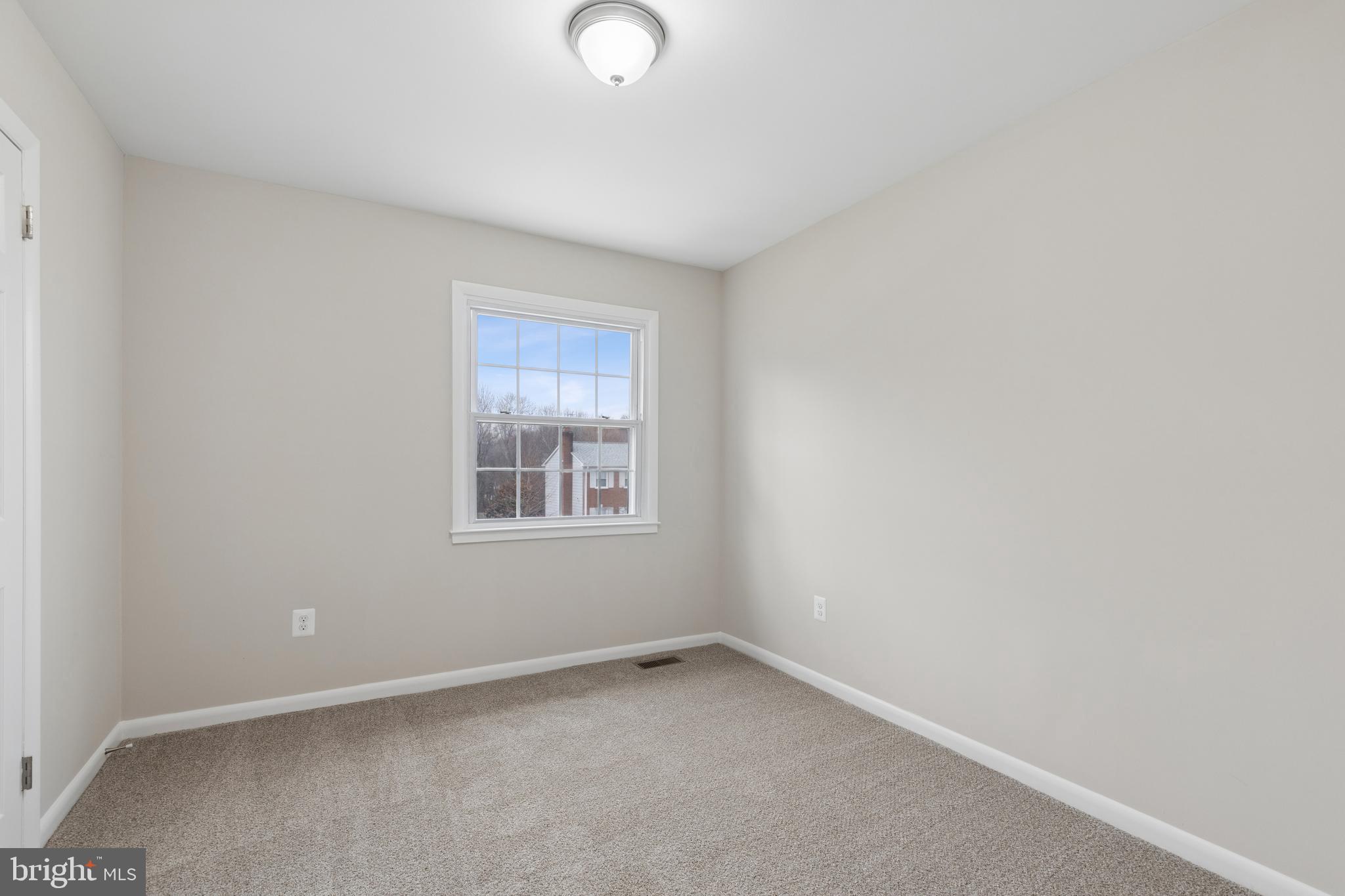 FORT WASHINGTON - Residential