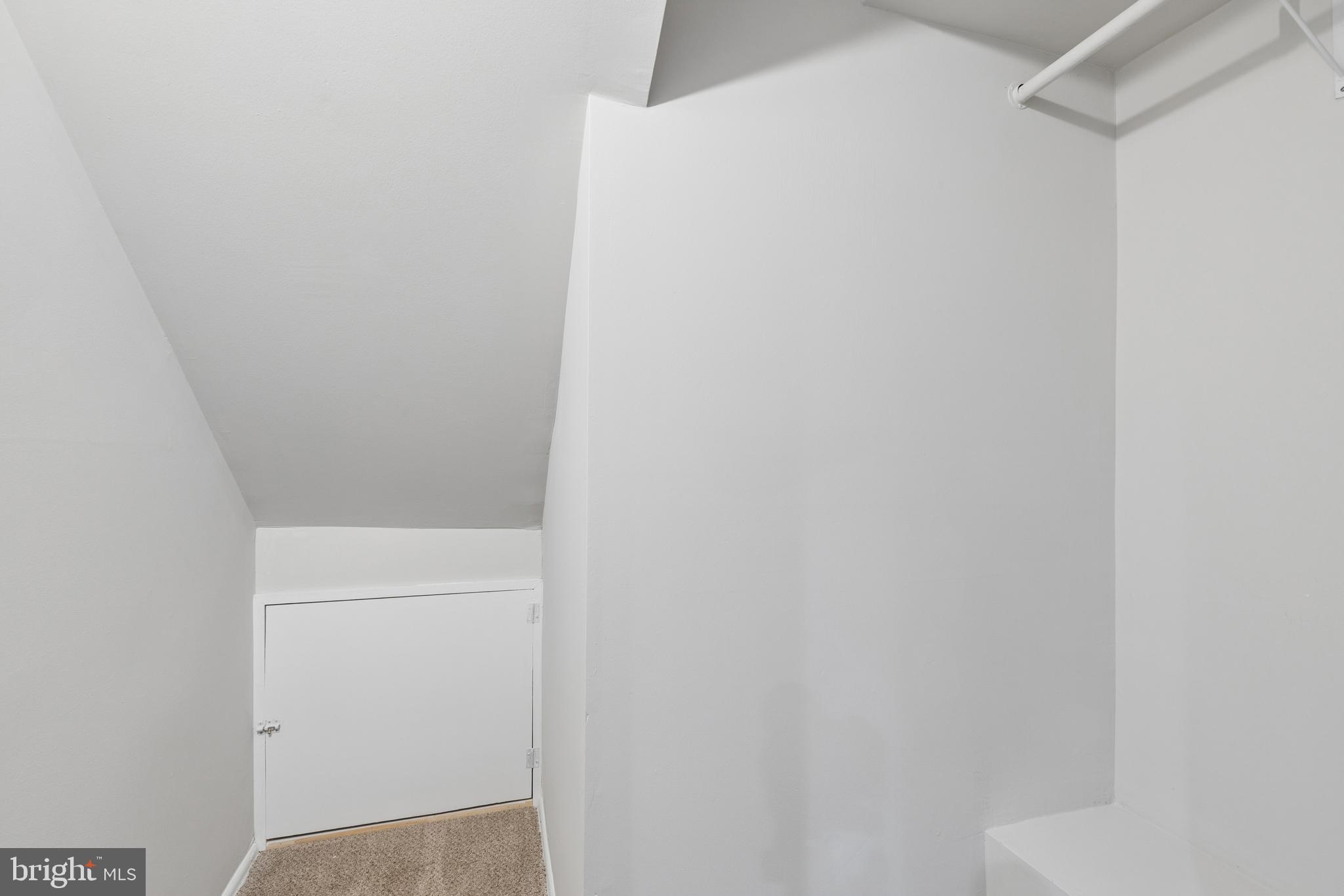 FORT WASHINGTON - Residential