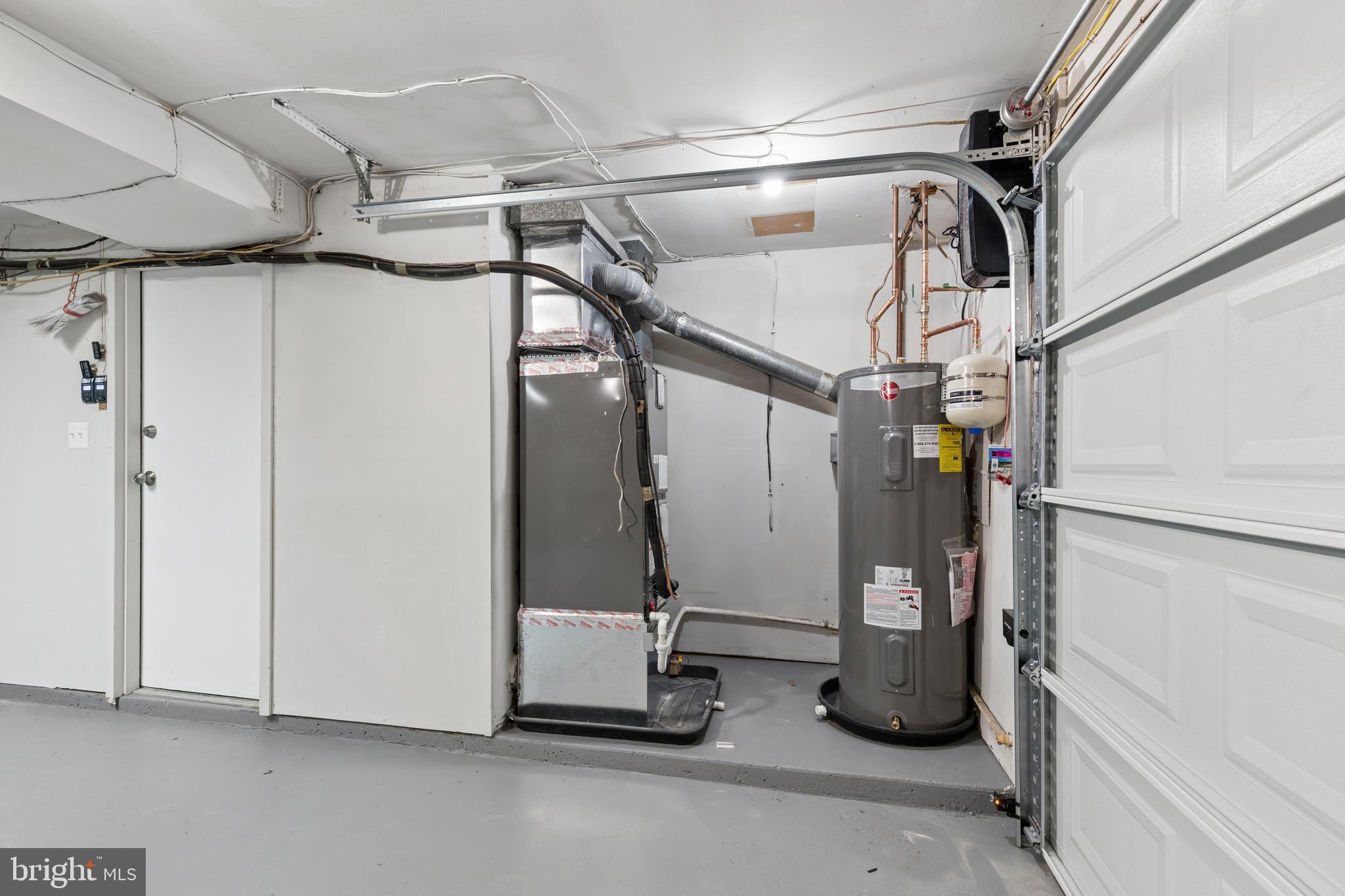 FORT WASHINGTON - Residential