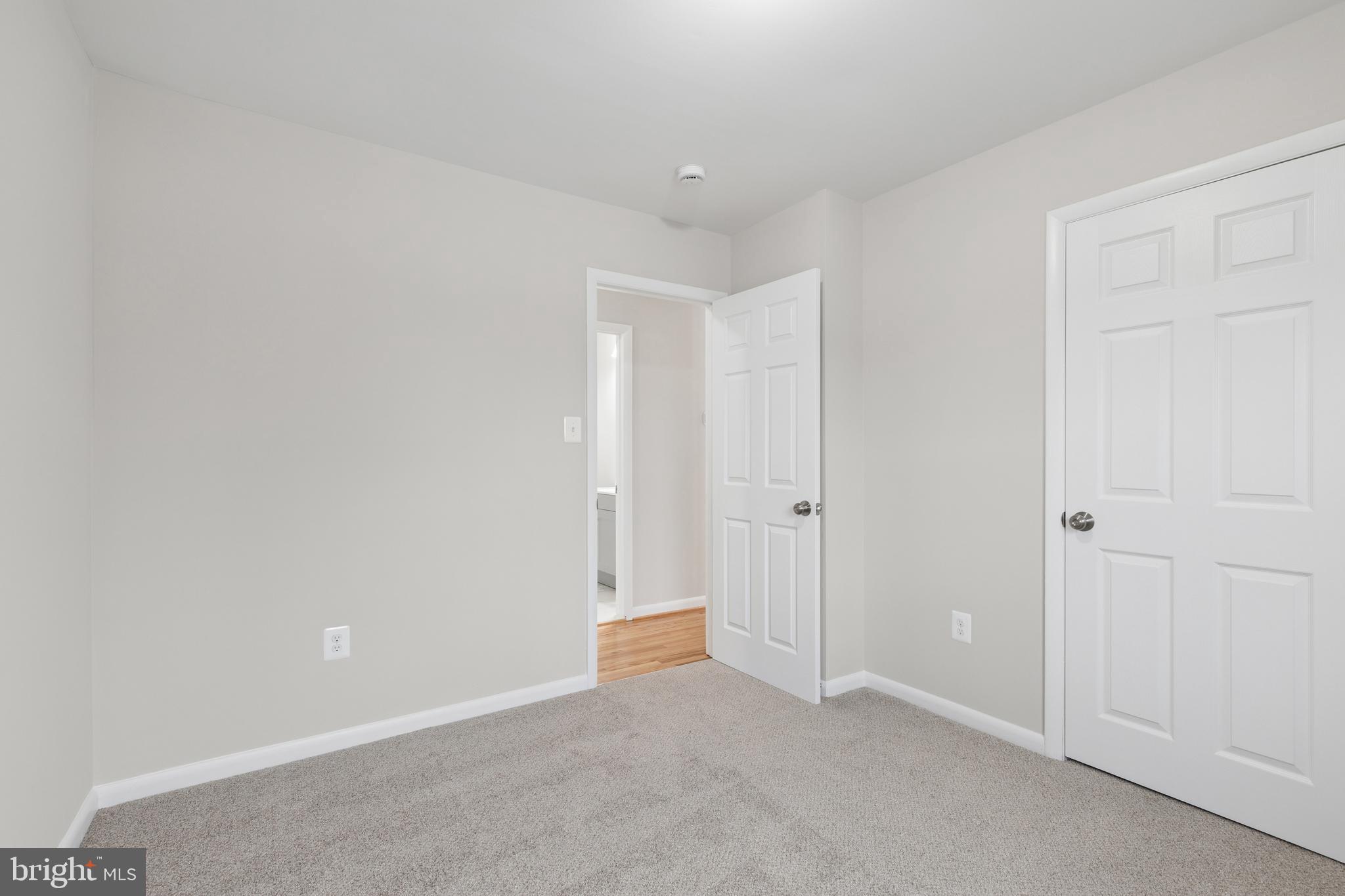 FORT WASHINGTON - Residential