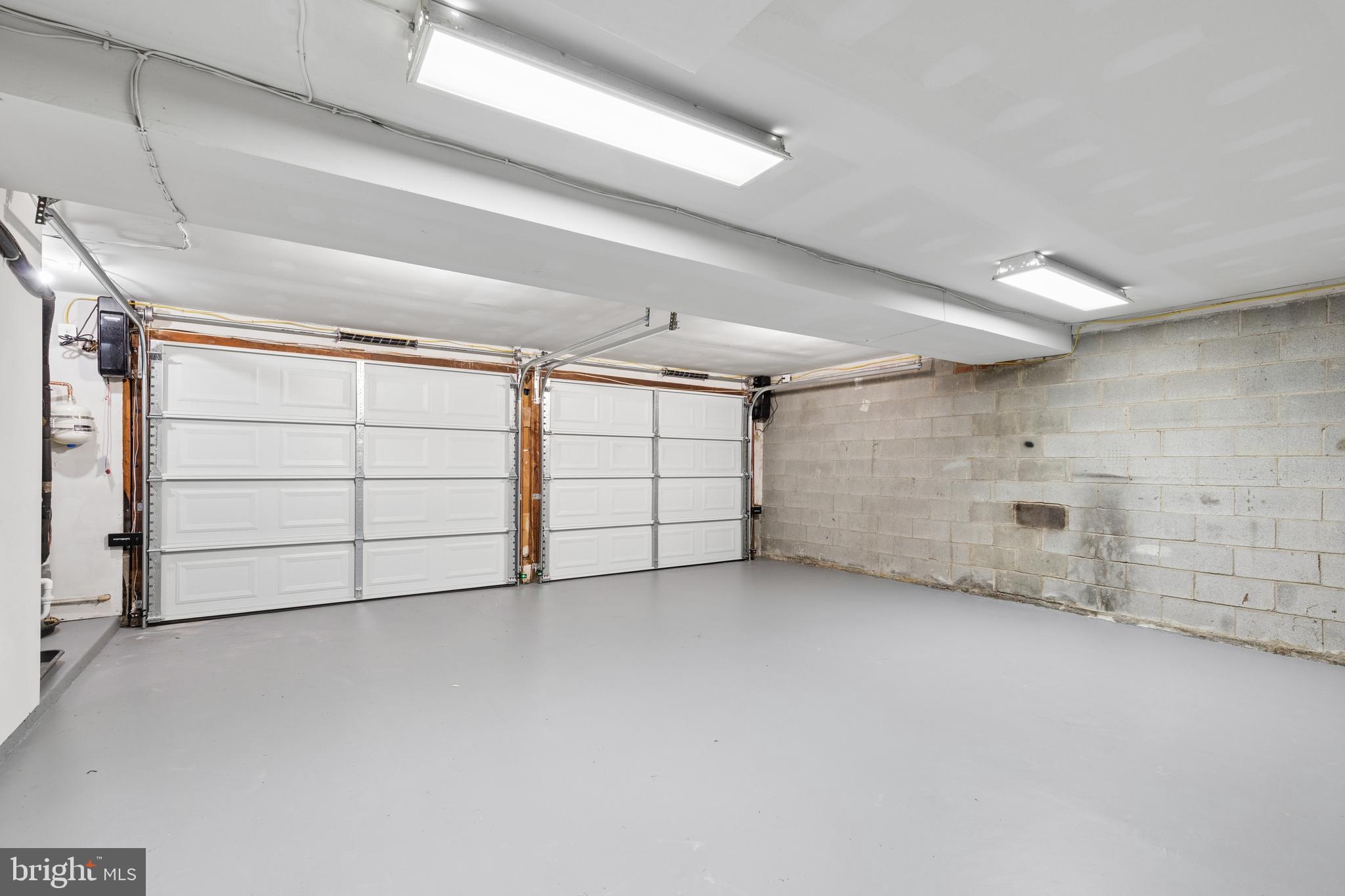 FORT WASHINGTON - Residential