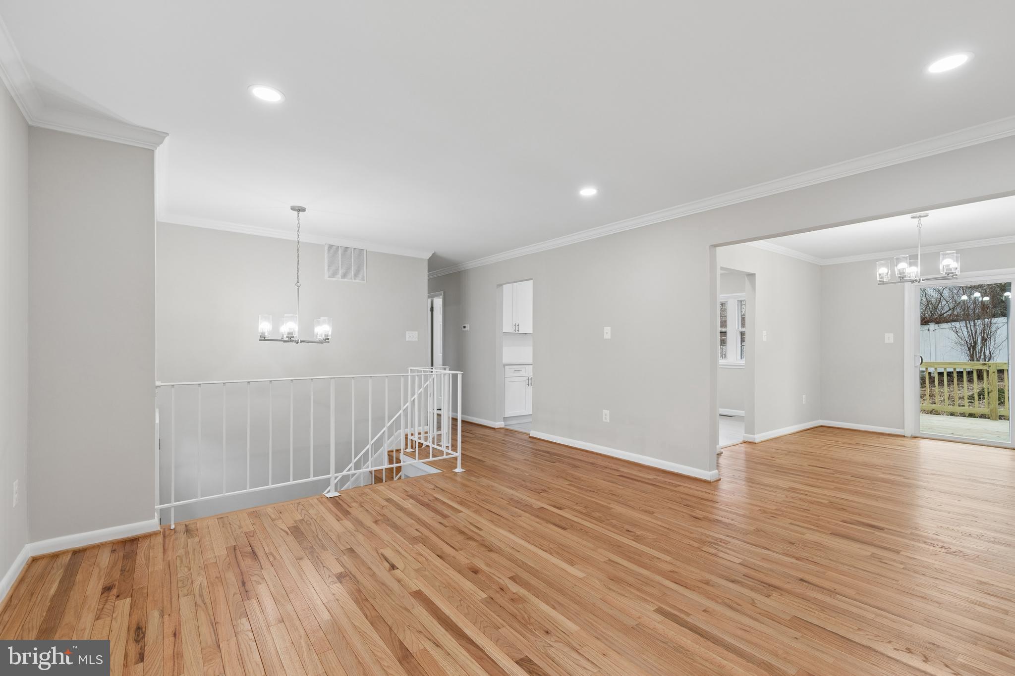 FORT WASHINGTON - Residential