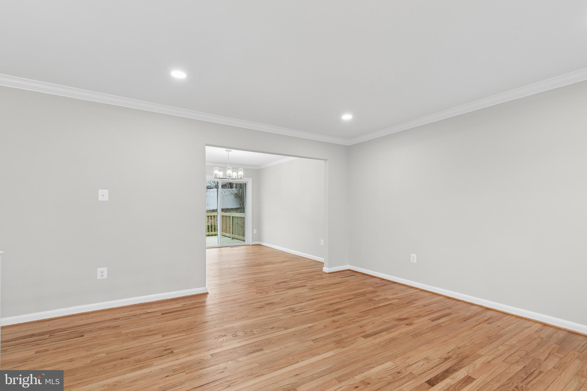 FORT WASHINGTON - Residential