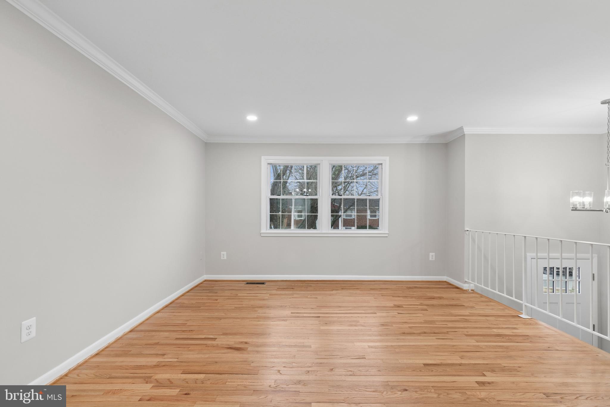 FORT WASHINGTON - Residential