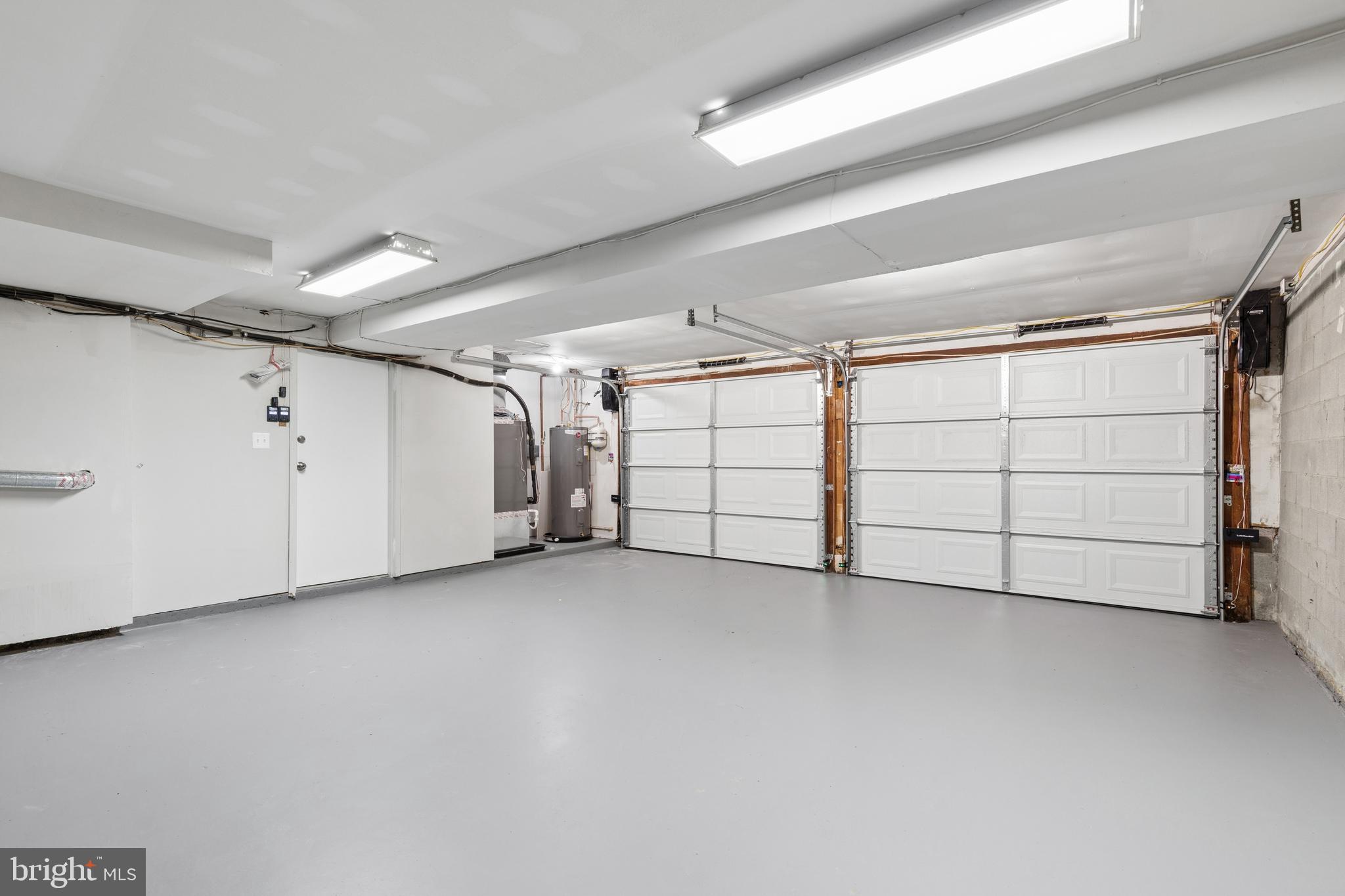 FORT WASHINGTON - Residential