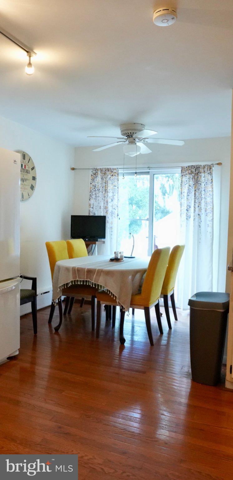 2009 LAUREL ROAD