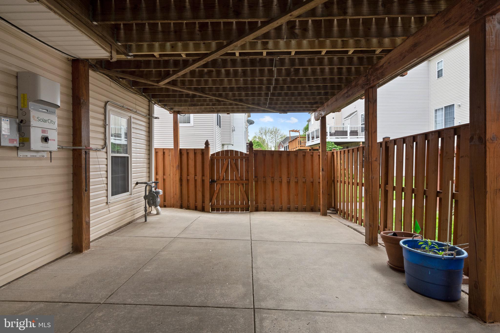 KINGSVIEW VILLAGE - Residential