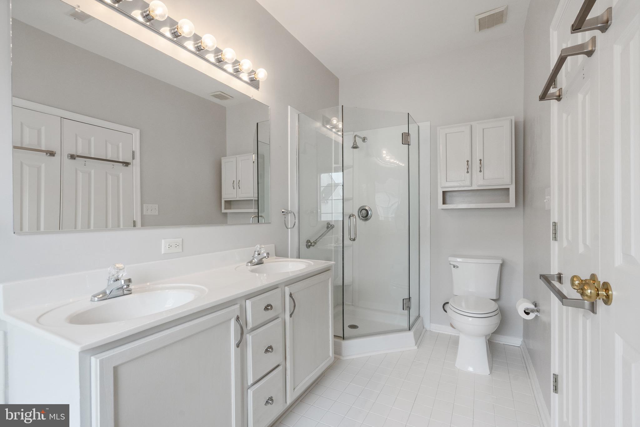 KINGSVIEW VILLAGE - Residential