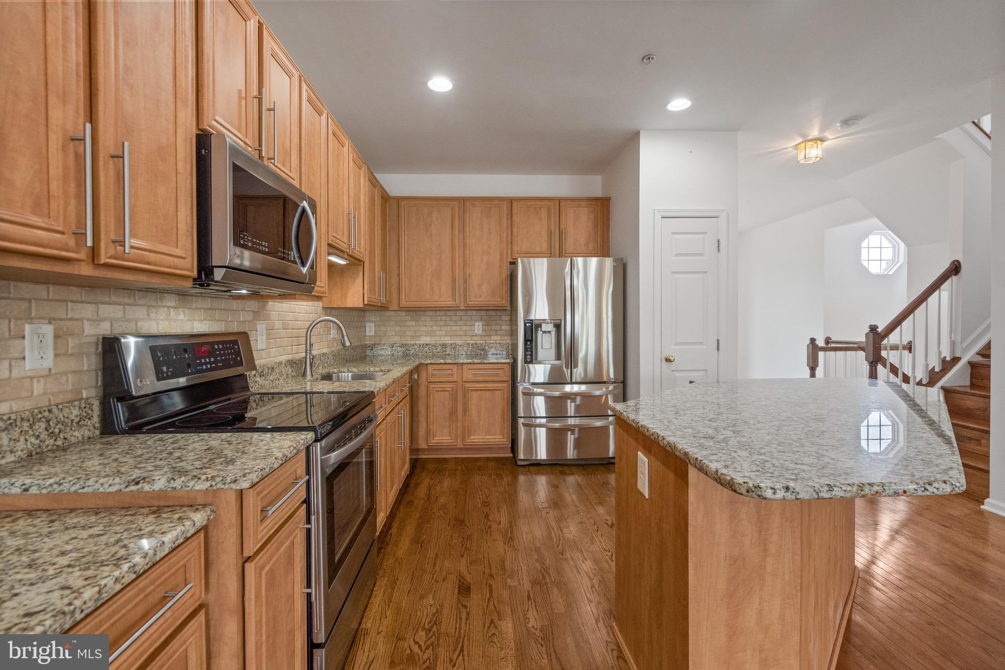 KINGSVIEW VILLAGE - Residential