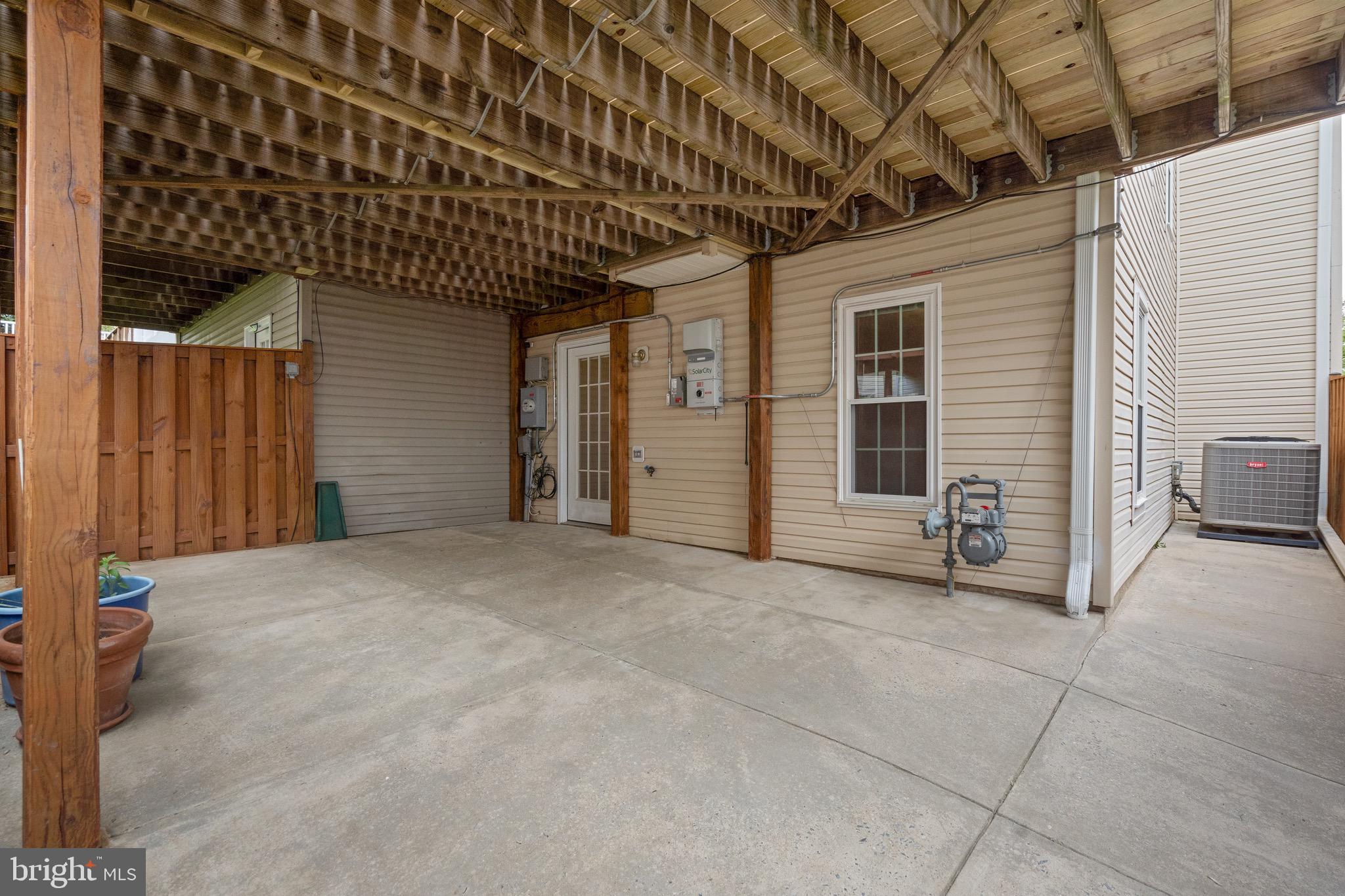 KINGSVIEW VILLAGE - Residential