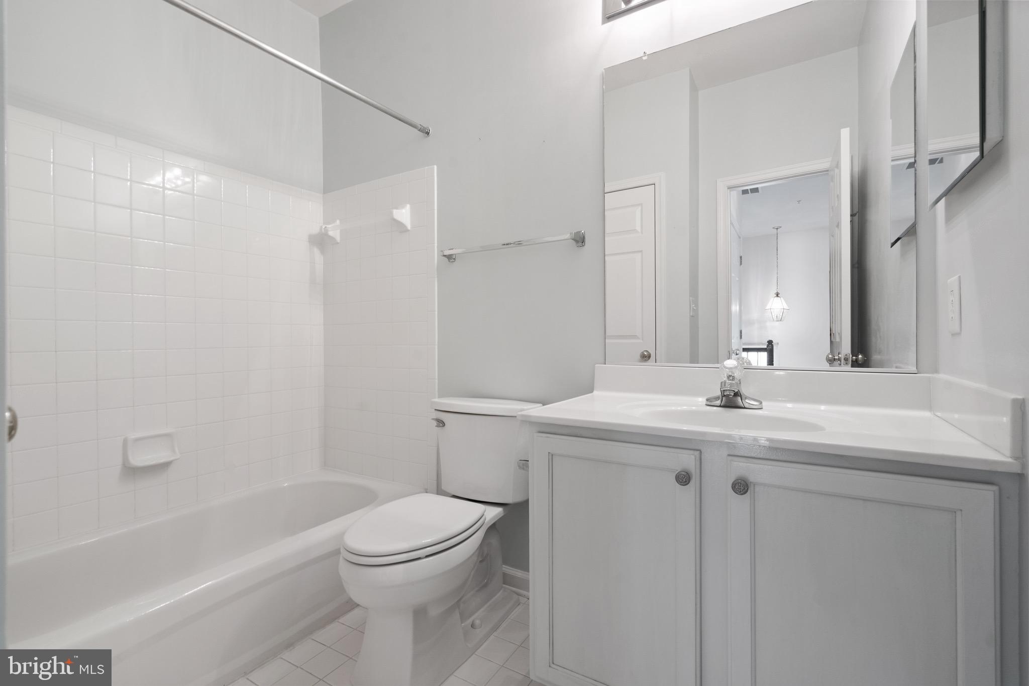 KINGSVIEW VILLAGE - Residential